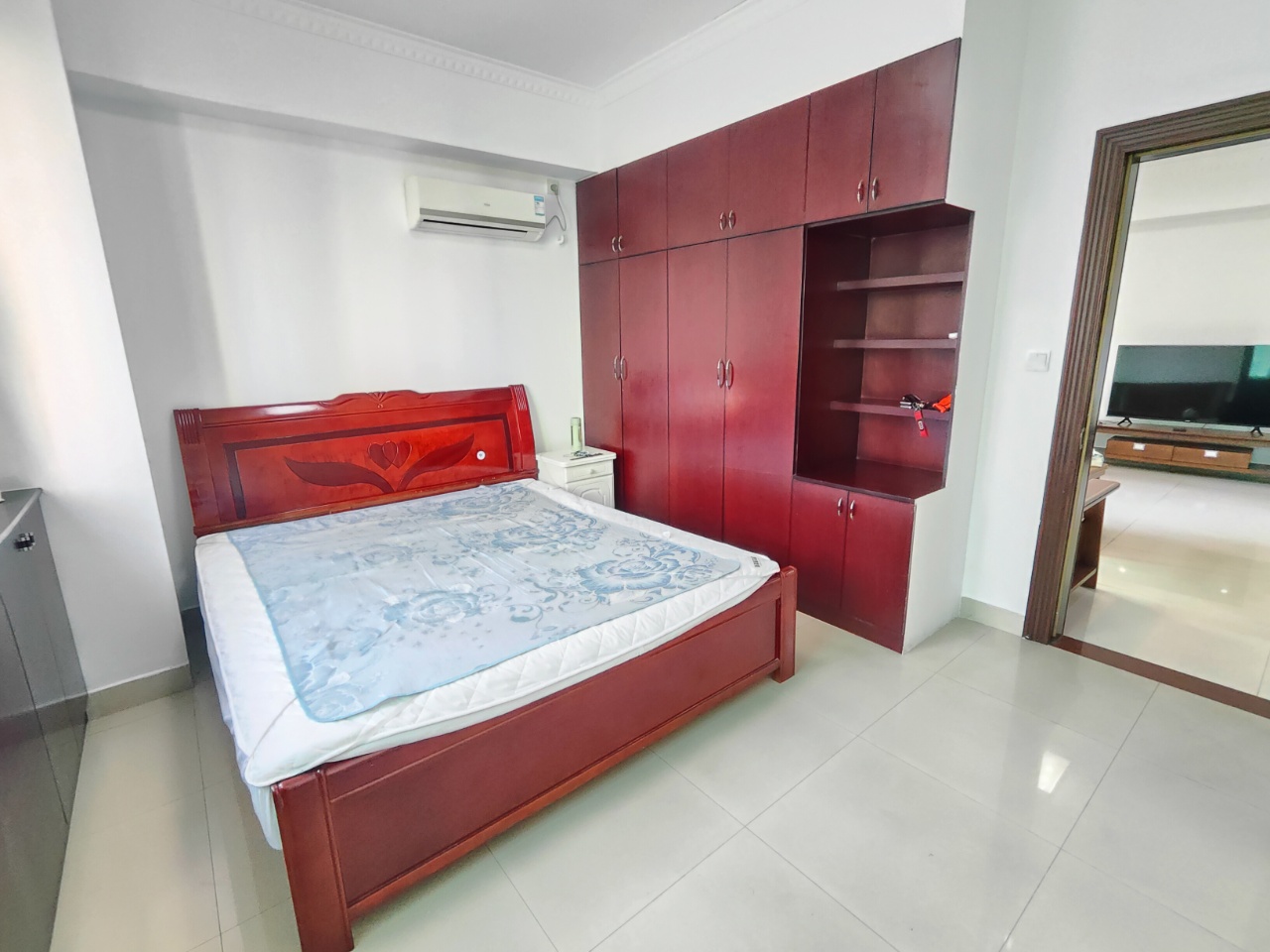 德意雅苑 2室2厅1卫 2200.0元/月 德意雅苑 2室2厅1卫 2200.0元/月室内图