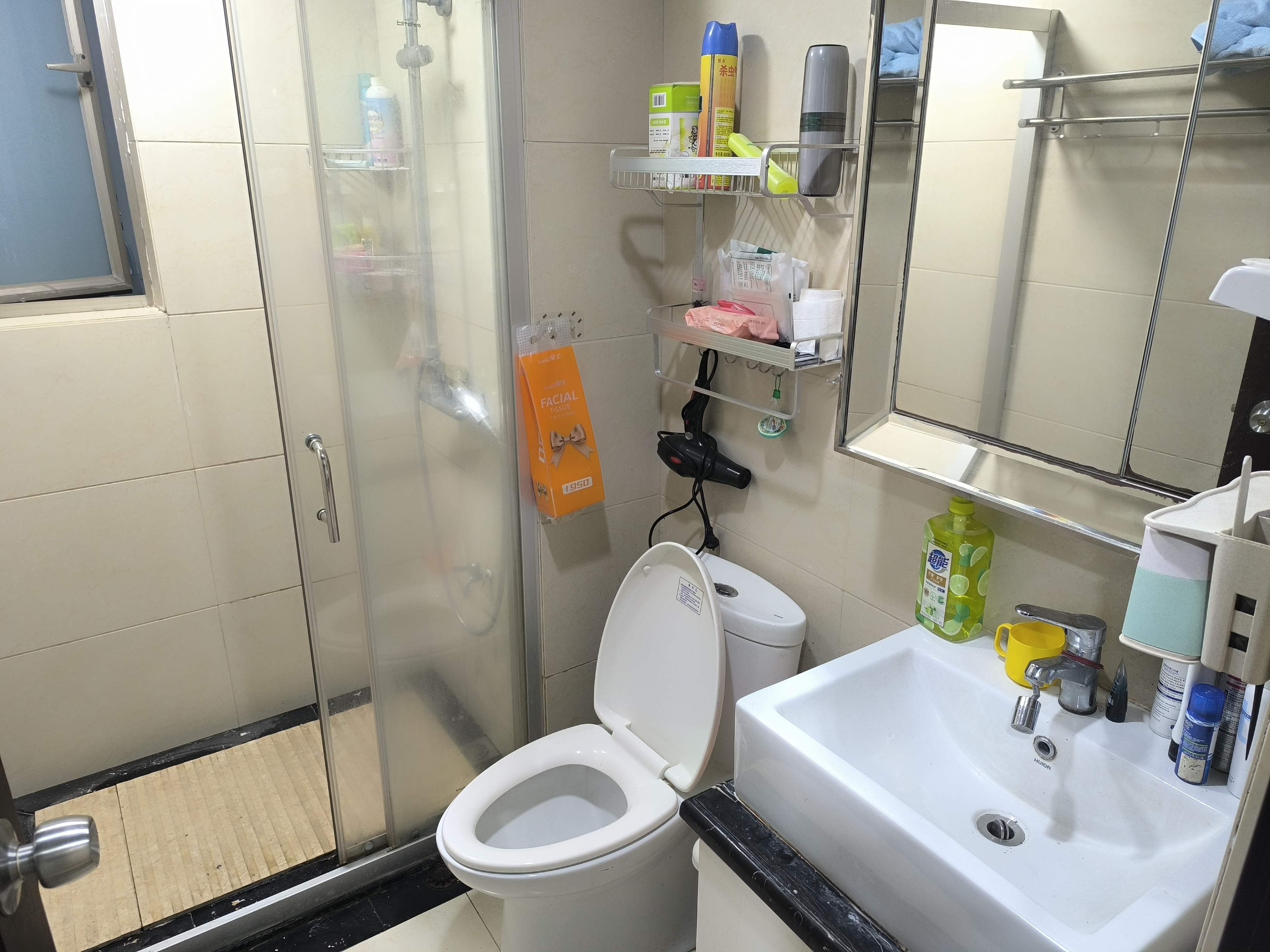 碧桂园 3室2厅1卫 1600.0元/月 碧桂园 3室2厅1卫 1600.0元/月室内图