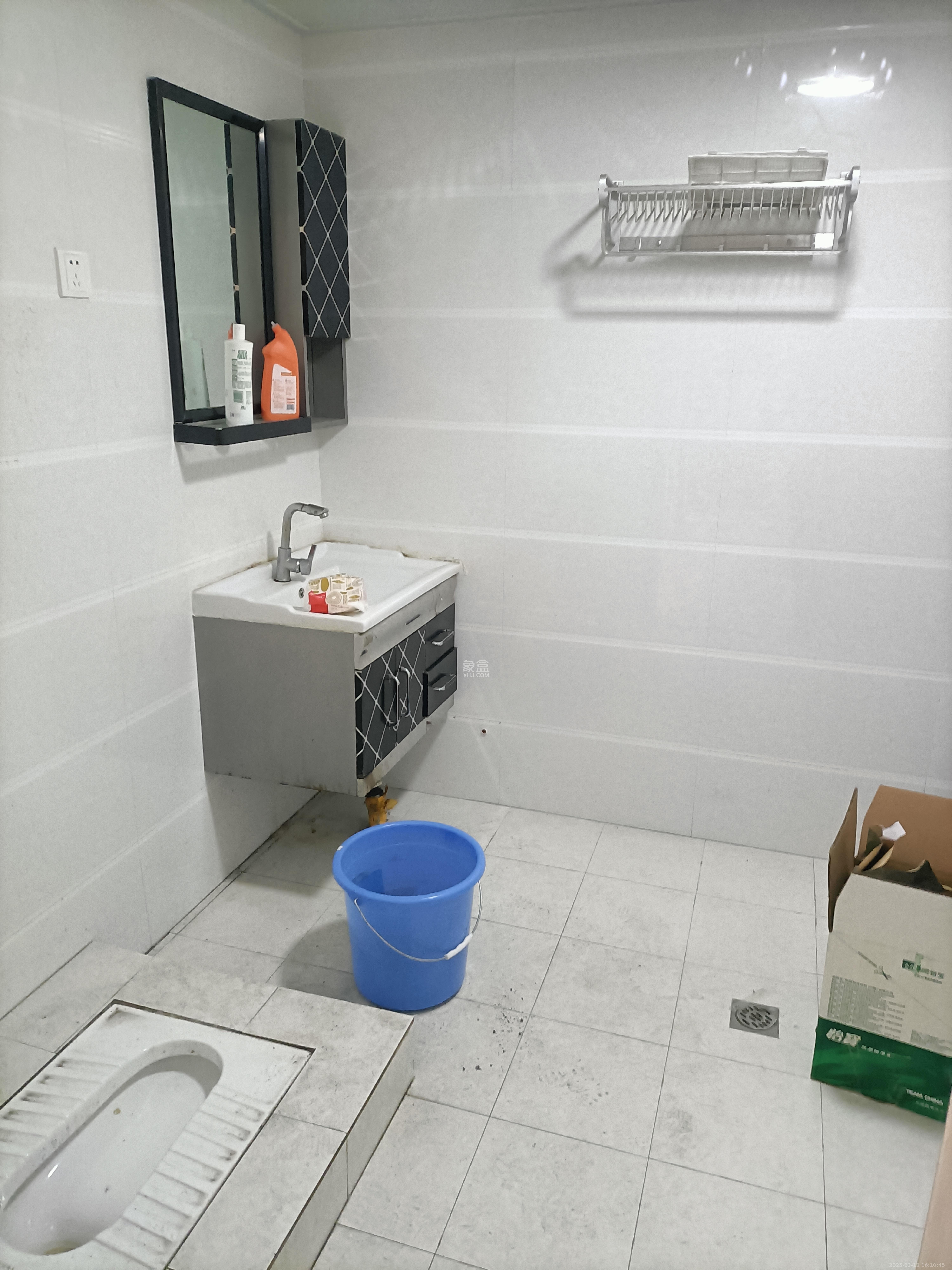 奥克斯广场 1室1厅1卫 2200.0元/月 奥克斯广场 1室1厅1卫 2200.0元/月室内图