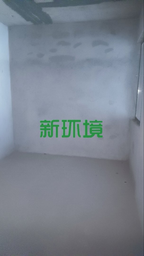 金色家园  3室2厅2卫   70.00万客厅