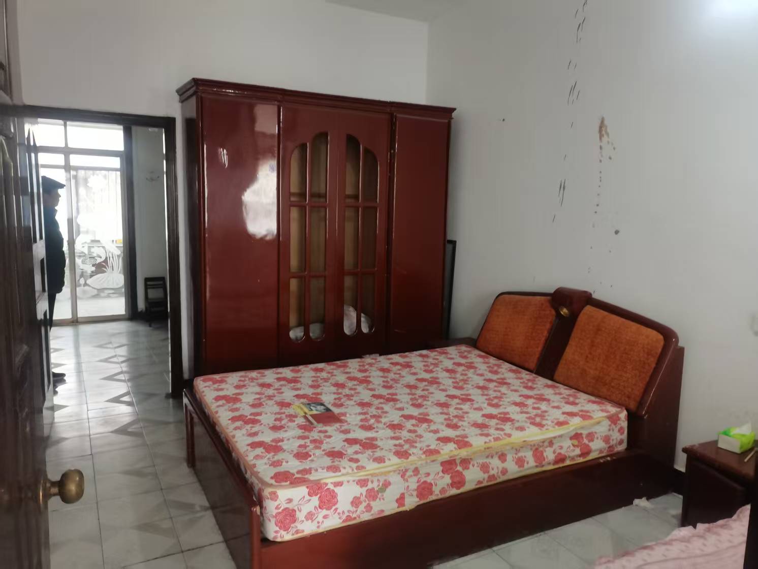 娄星区散盘 3室2厅1卫 28.0万 娄星区散盘 3室2厅1卫 28.0万客厅