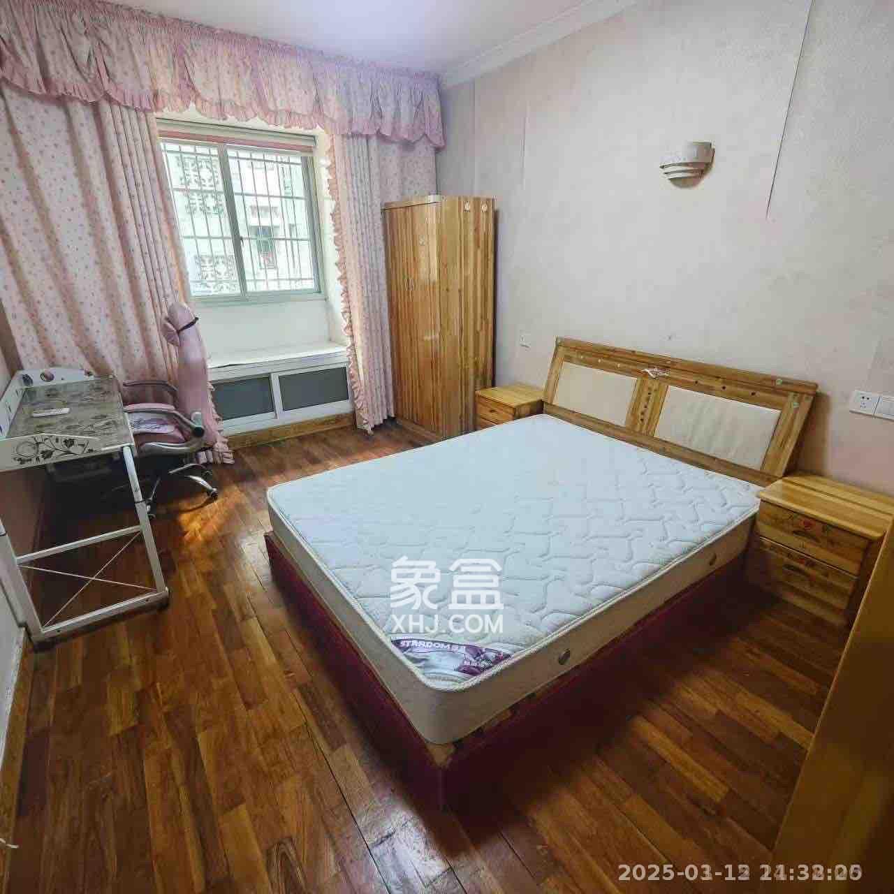 红花坡社区  2室1厅1卫   1500.00元/月室内图1