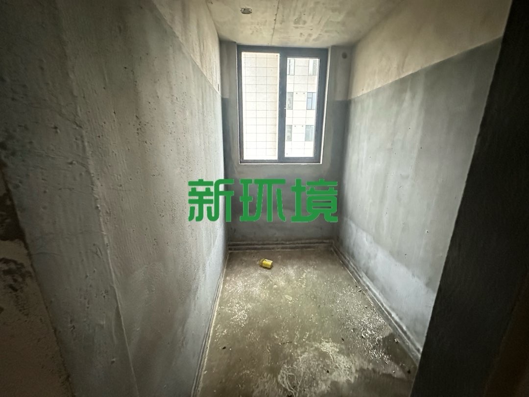 江与城  1室0厅0卫   96.00万客厅