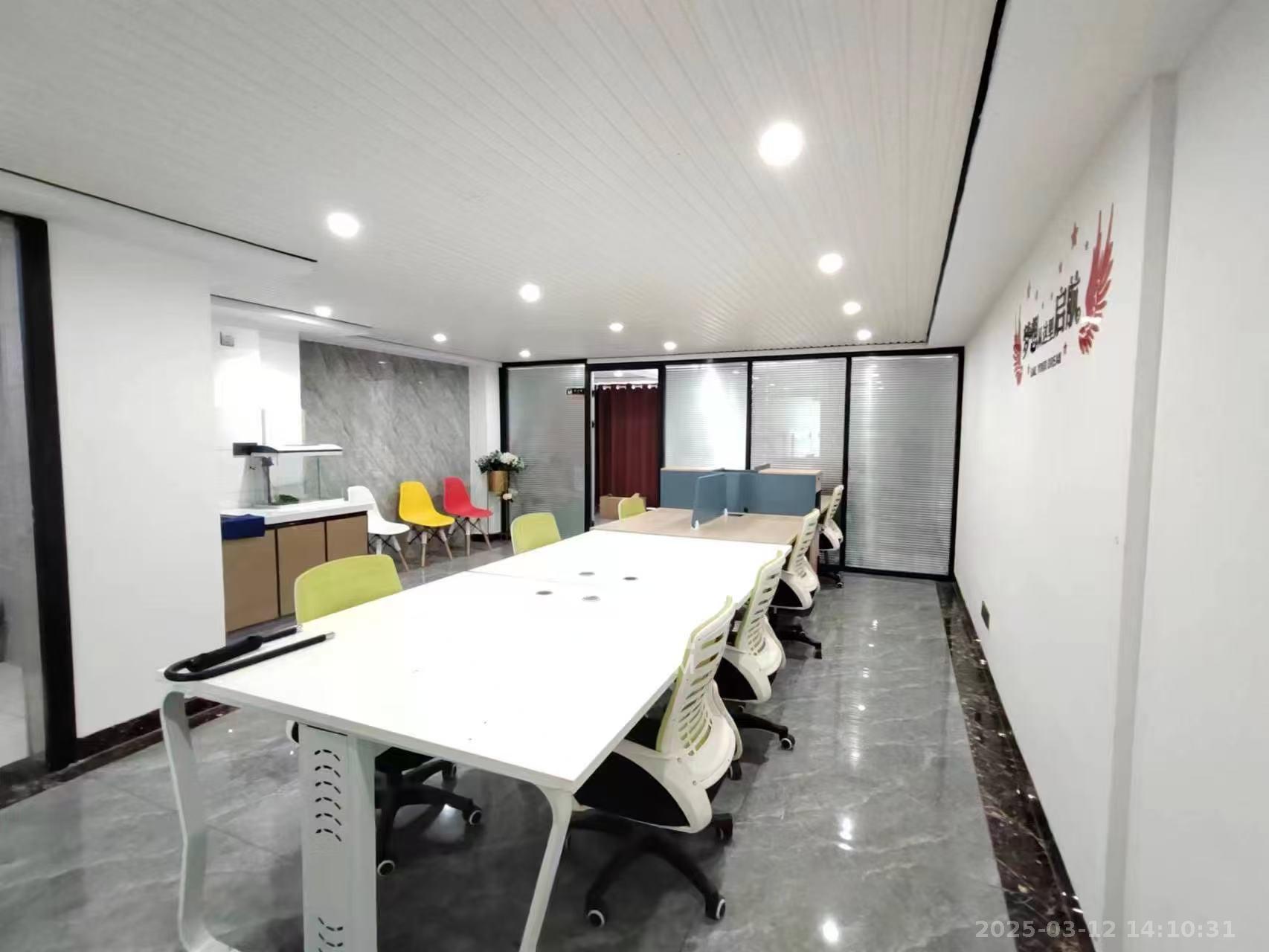 金科时代中心 1室1厅1卫 2000.0元/月 金科时代中心 1室1厅1卫 2000.0元/月室内图