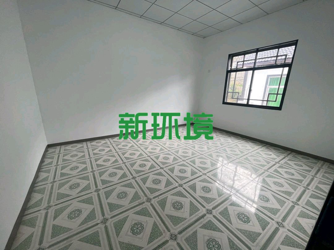 市中心散盘  6室4厅3卫    115.0万 市中心散盘  6室4厅3卫    115.0万客厅