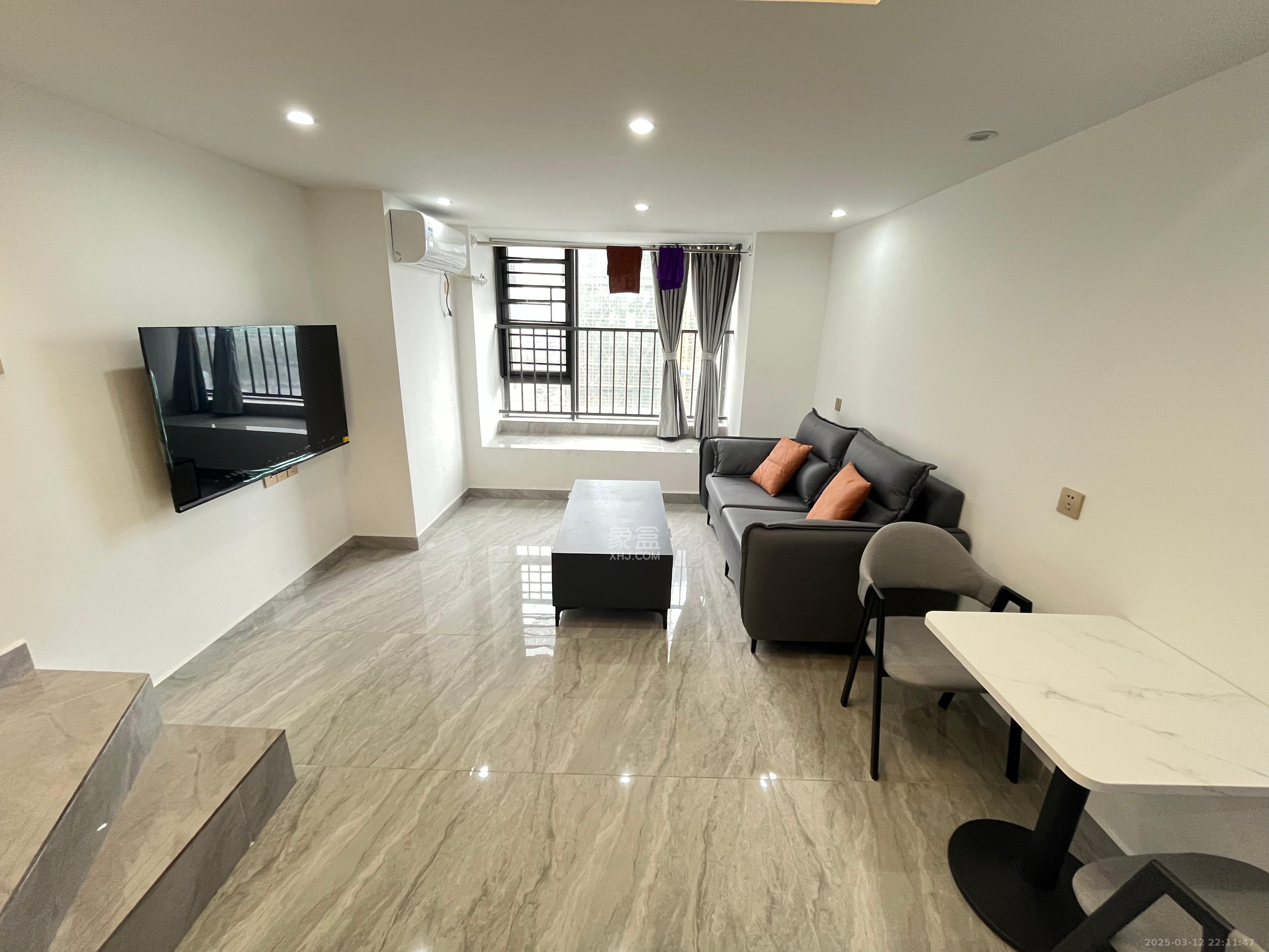 保利东郡 3室2厅2卫 4200.0元/月 保利东郡 3室2厅2卫 4200.0元/月室内图