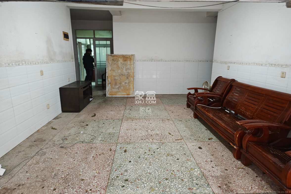 金桂小区一期 1室0厅0卫 2400.0元/月 金桂小区一期 1室0厅0卫 2400.0元/月室内图