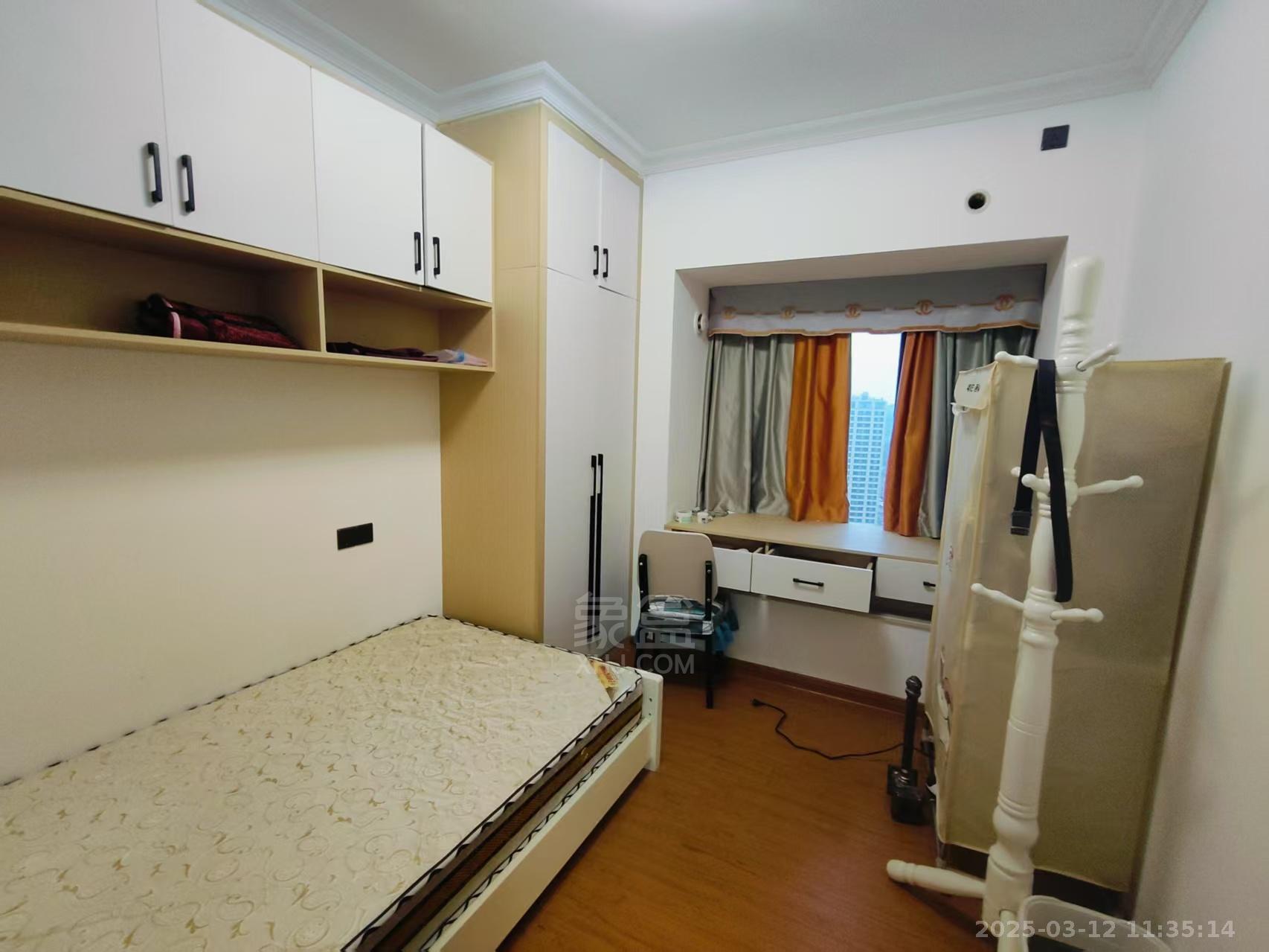 碧桂园麓府 3室2厅2卫 2000.0元/月 碧桂园麓府 3室2厅2卫 2000.0元/月室内图