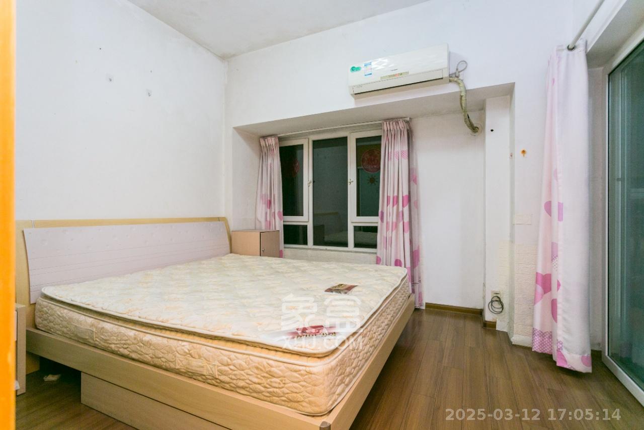 红区抽屉  0室1厅1卫   1600.00元/月室内图