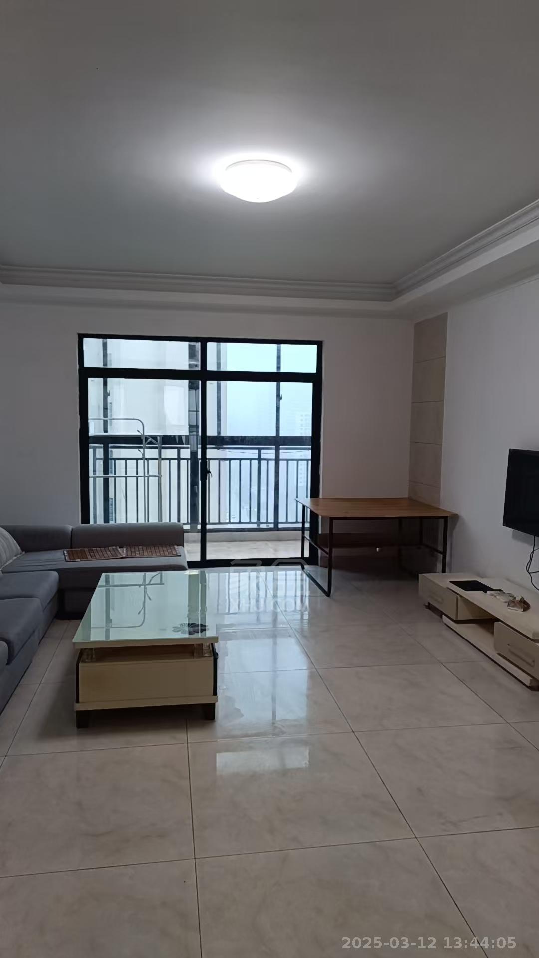 龙腾国际 3室2厅2卫 2000.0元/月 龙腾国际 3室2厅2卫 2000.0元/月室内图