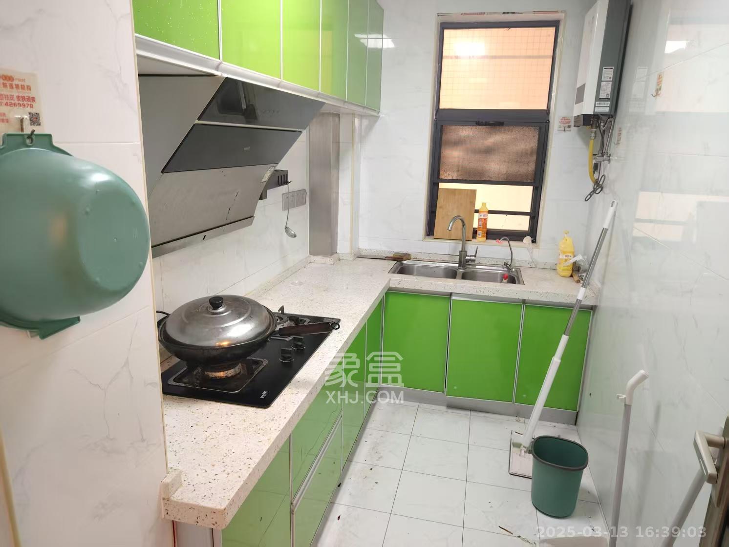 兰亭湾畔 3室2厅1卫 2500.0元/月 兰亭湾畔 3室2厅1卫 2500.0元/月室内图