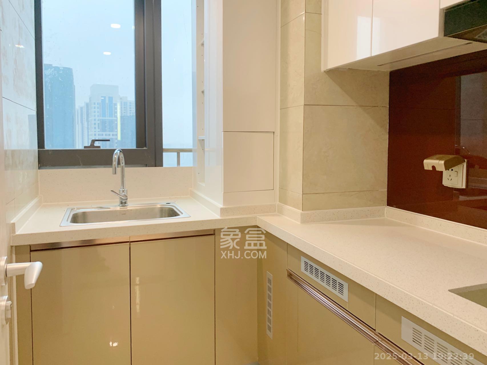 华远华时代 4室2厅1卫 5000.0元/月 华远华时代 4室2厅1卫 5000.0元/月室内图