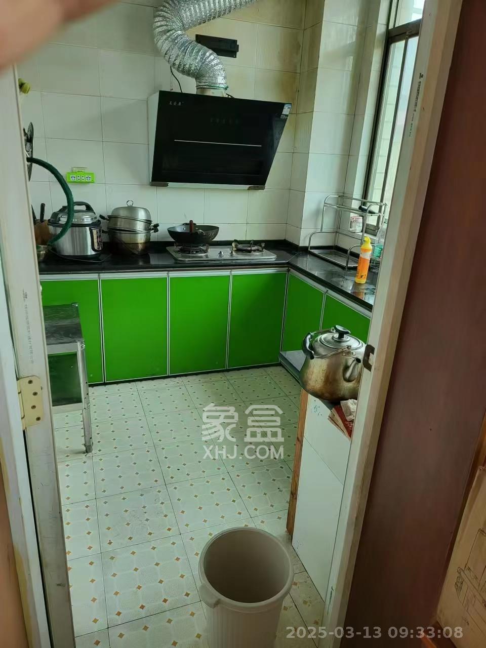 城西安置小区  2室2厅1卫    1100.0元/月 城西安置小区  2室2厅1卫    1100.0元/月室内图