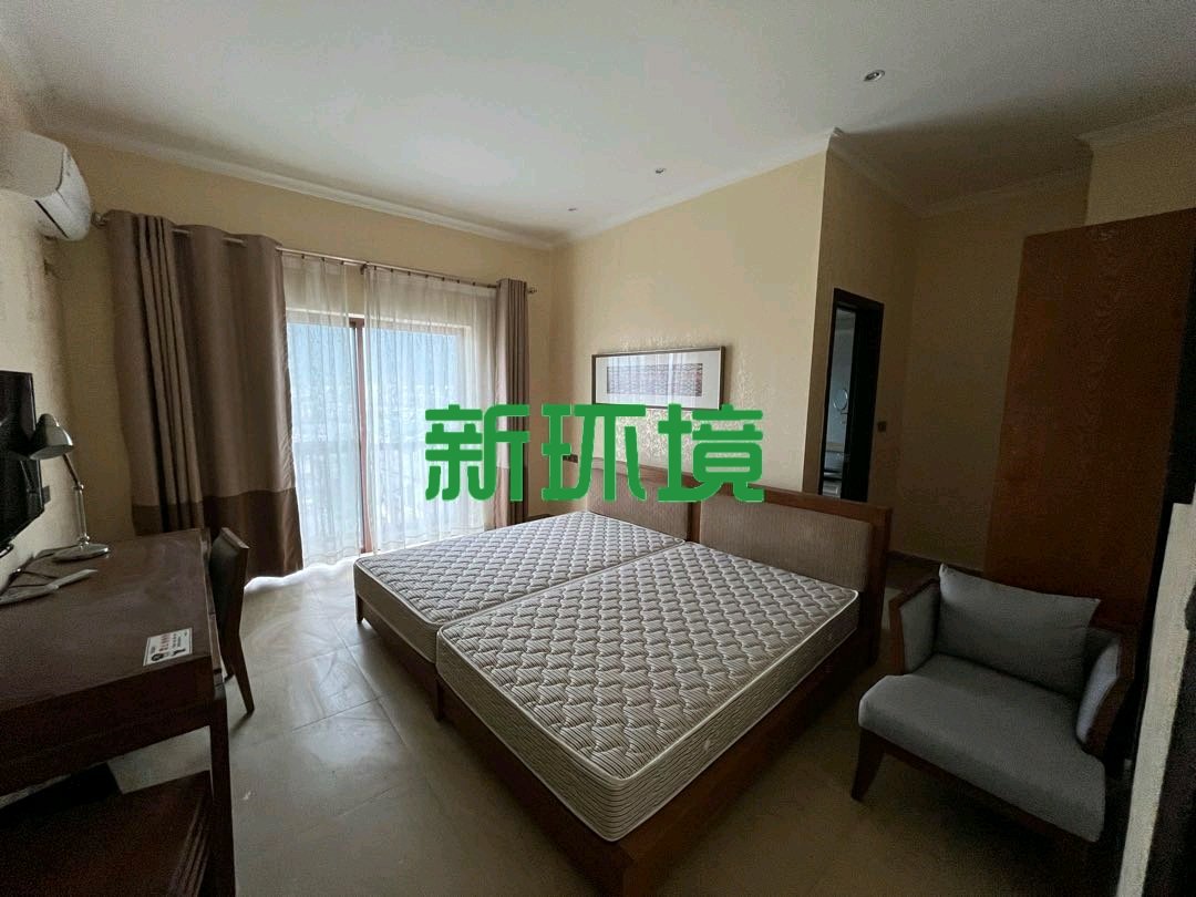 碧桂园  6室2厅2卫   248.00万客厅