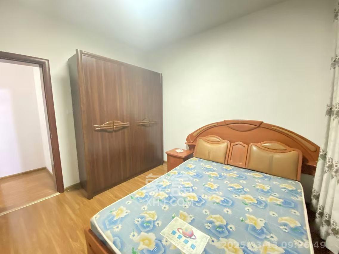 东宜兰园  3室2厅2卫   2100.00元/月室内图