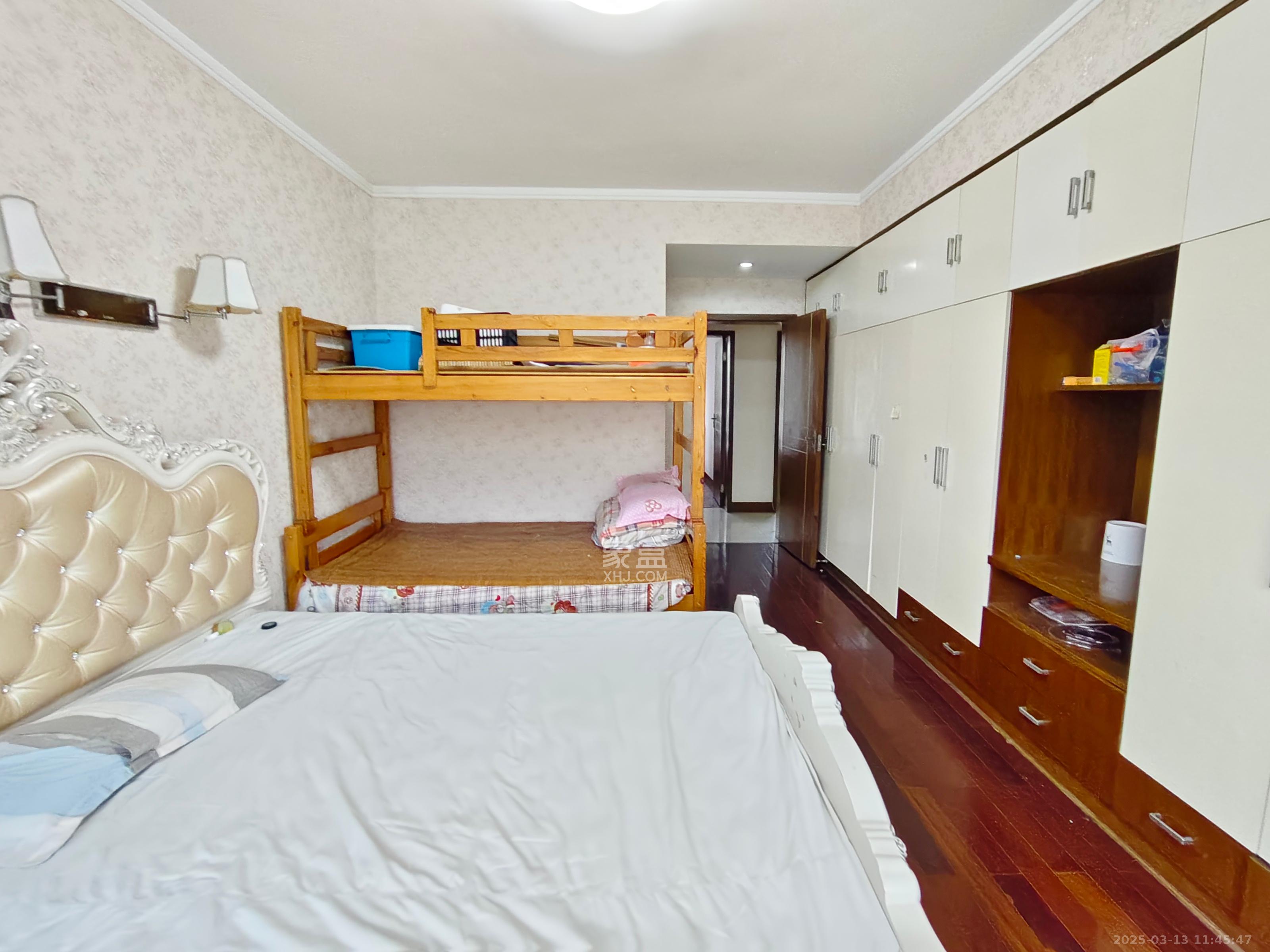 中星苑 4室2厅2卫 3200.0元/月 中星苑 4室2厅2卫 3200.0元/月室内图