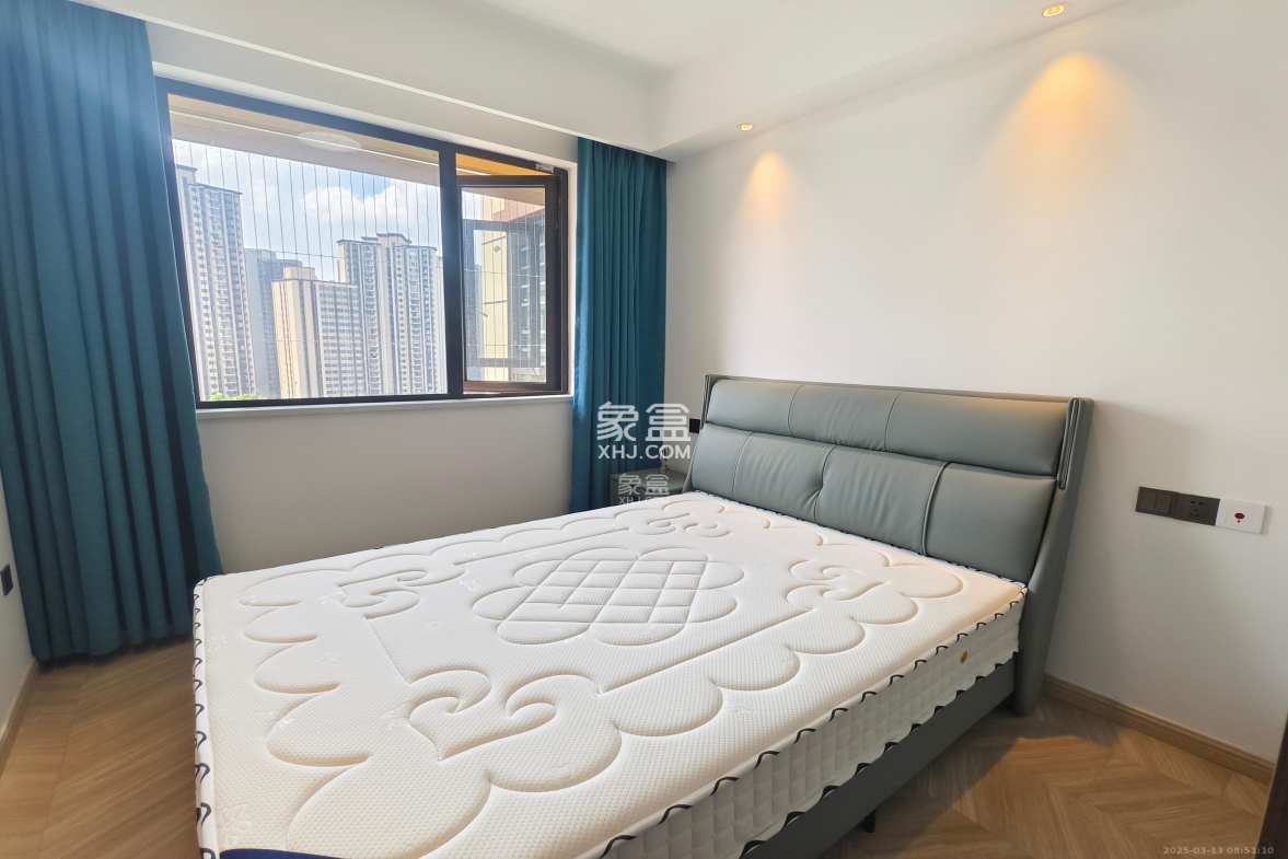 臻园  3室2厅2卫    3500.0元/月 臻园  3室2厅2卫    3500.0元/月室内图