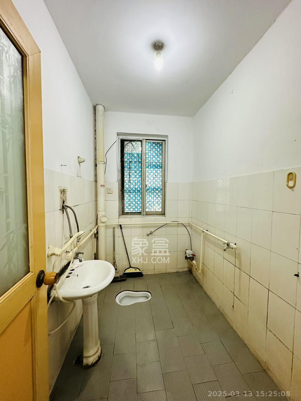 丽都苑  3室2厅1卫    2200.0元/月 丽都苑  3室2厅1卫    2200.0元/月室内图