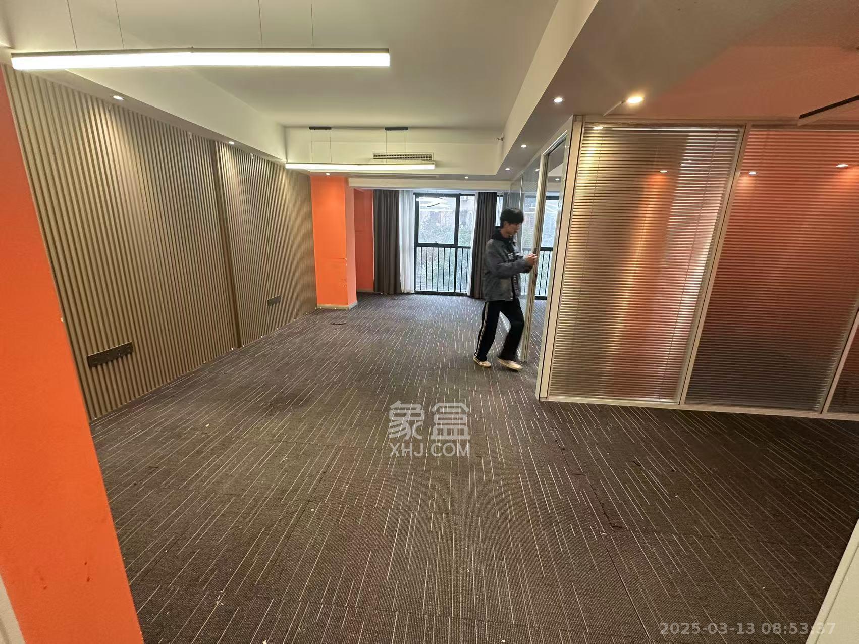 东塘瑞府 1室1厅1卫 12000.0元/月 东塘瑞府 1室1厅1卫 12000.0元/月室内图