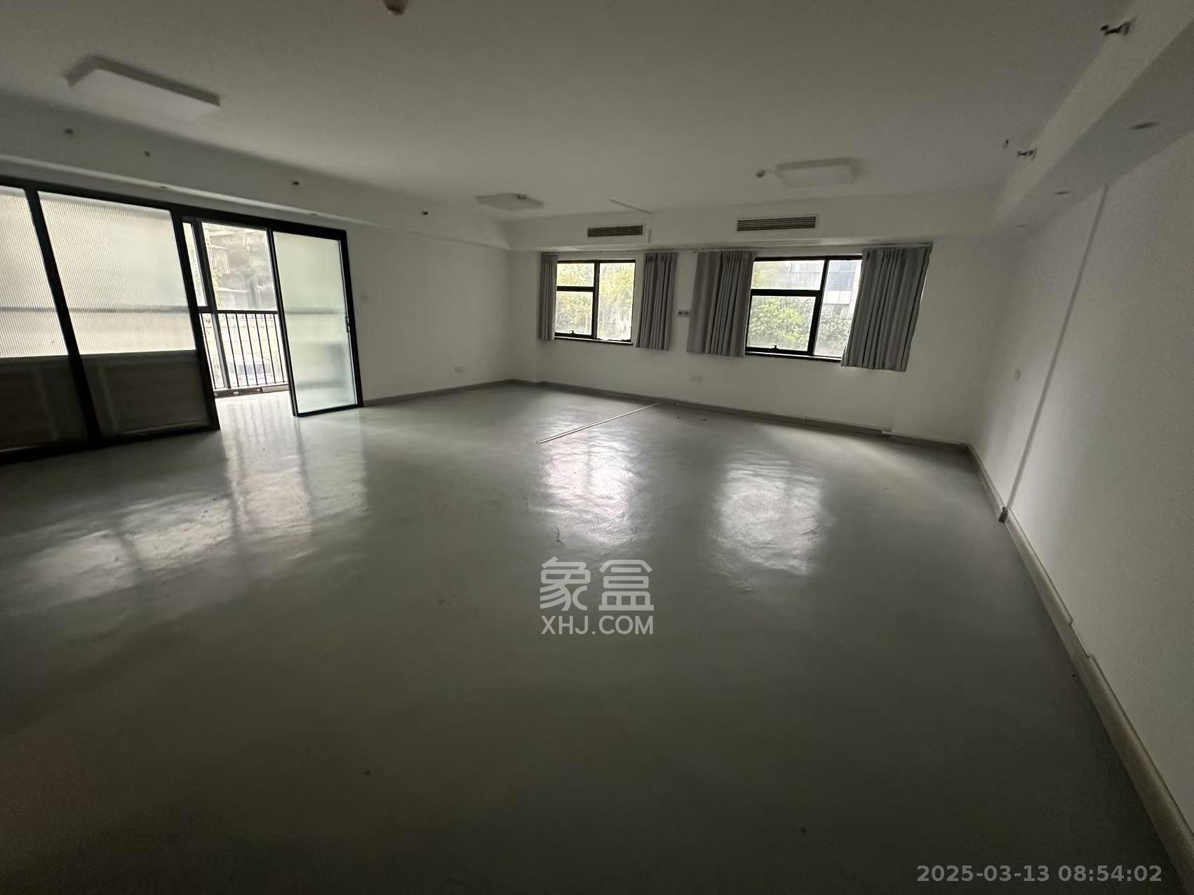 东塘瑞府  1室1厅1卫    12000.0元/月室内图