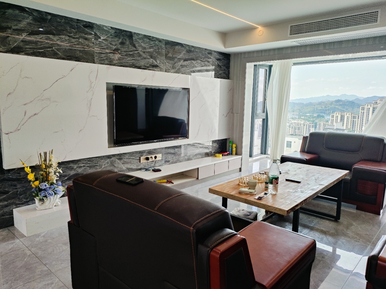 梓山湖领御 1室2厅2卫 2200.0元/月 梓山湖领御 1室2厅2卫 2200.0元/月室内图