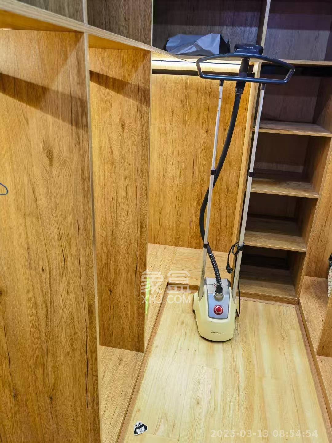 东盈商业广场（华泉城市广场）  1室1厅1卫    2600.0元/月室内图