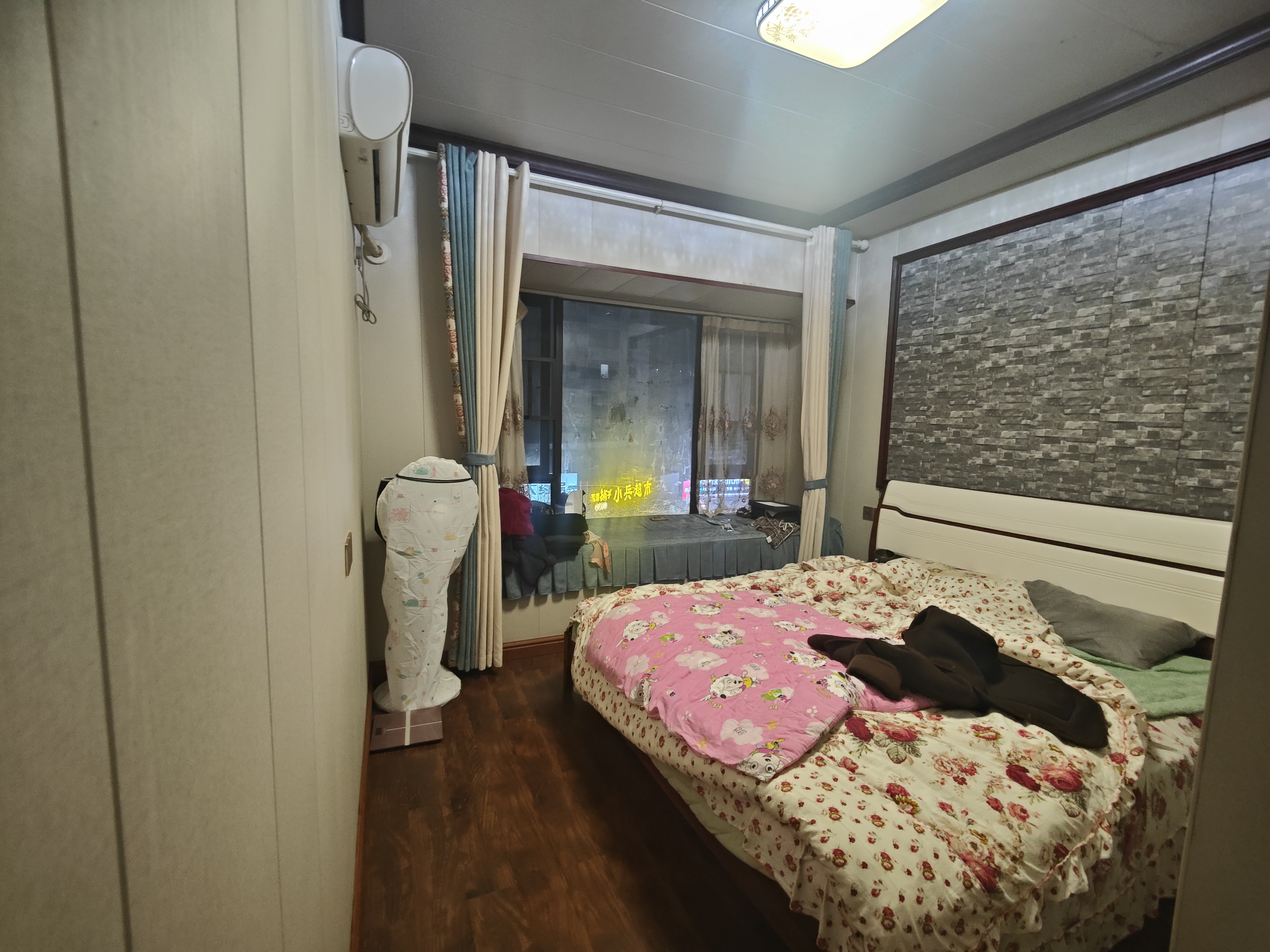 蓝溪谷 3室2厅2卫 65.0万 蓝溪谷 3室2厅2卫 65.0万室内图