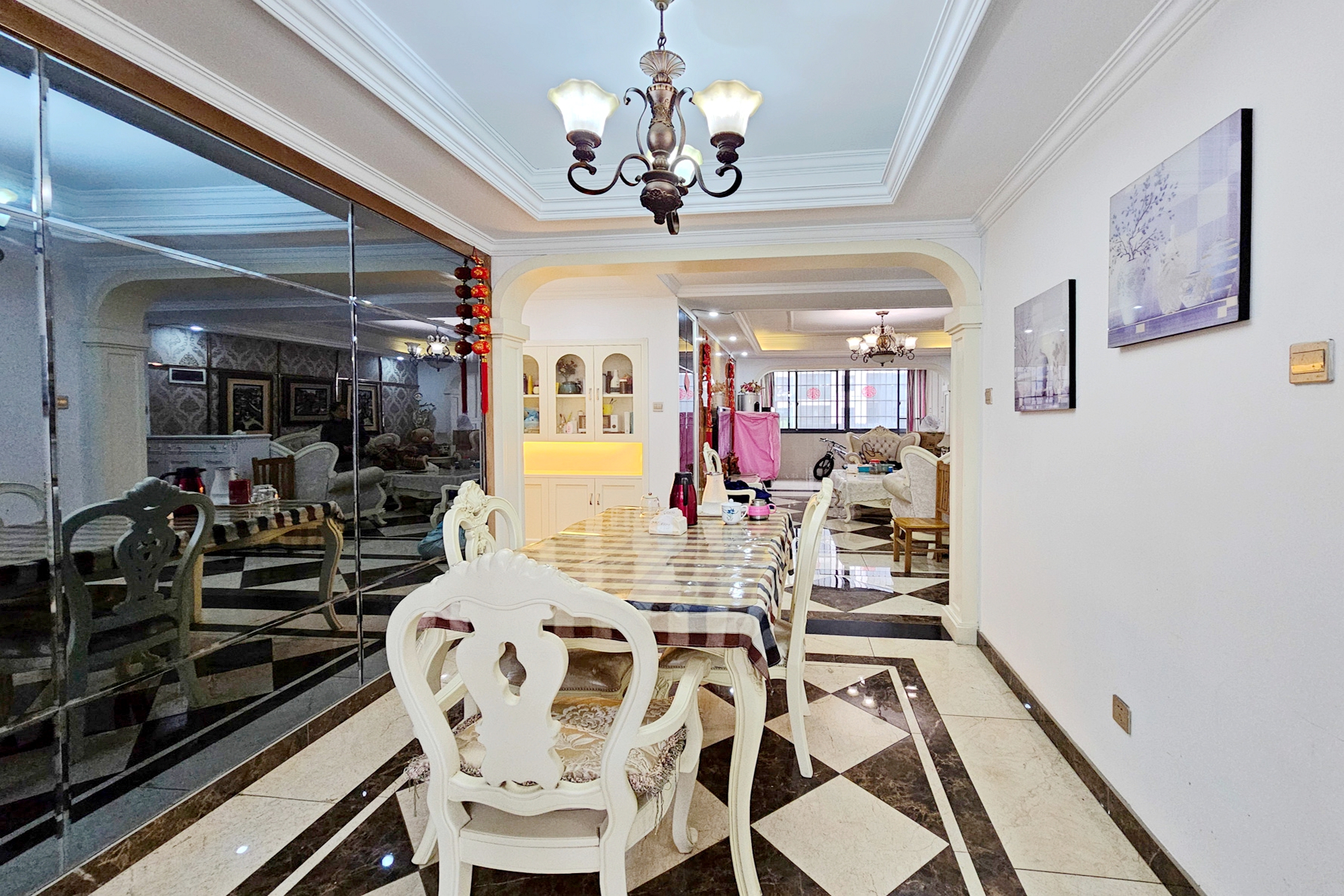 嘉宇盛世华章  3室2厅2卫    120.0万 嘉宇盛世华章  3室2厅2卫    120.0万客厅