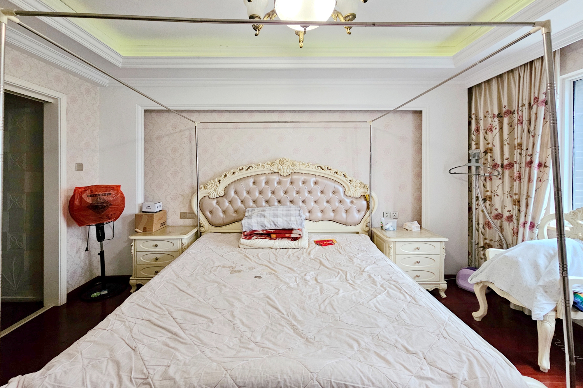 嘉宇盛世华章  3室2厅2卫    120.0万 嘉宇盛世华章  3室2厅2卫    120.0万卧室