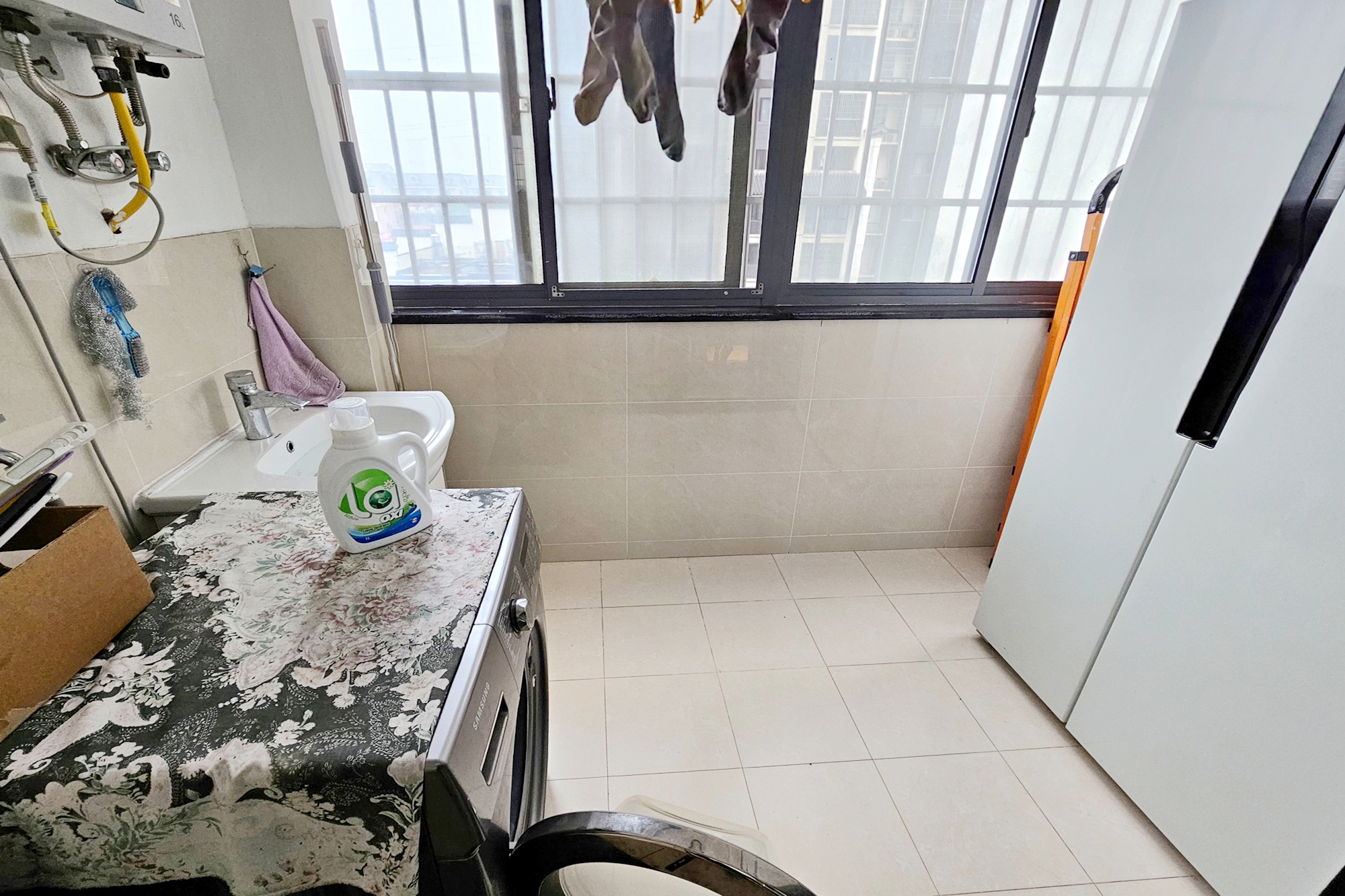 嘉宇盛世华章  3室2厅2卫    120.0万 嘉宇盛世华章  3室2厅2卫    120.0万阳台