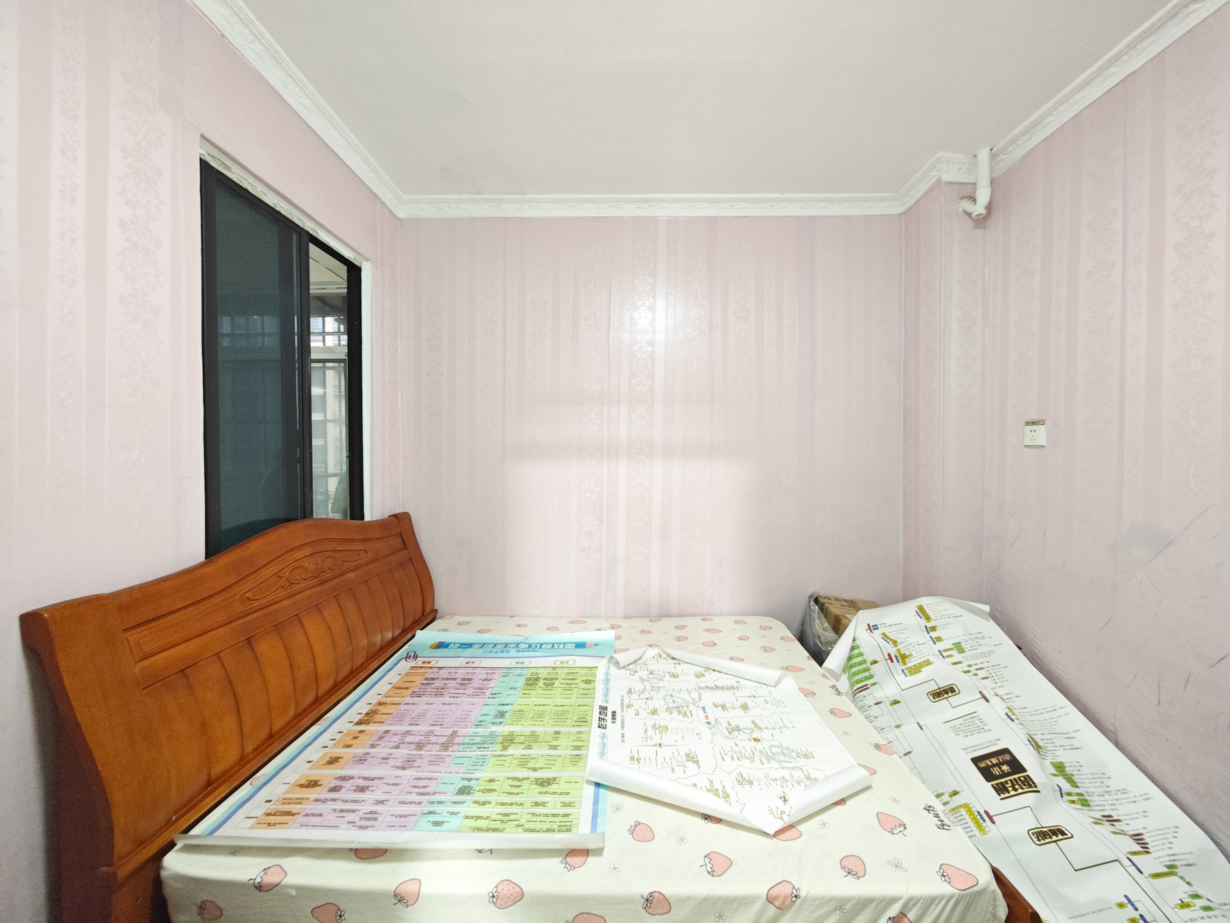 康斯丹郡(融程领秀佳园) 3室2厅1卫 78.0万 康斯丹郡(融程领秀佳园) 3室2厅1卫 78.0万卧室