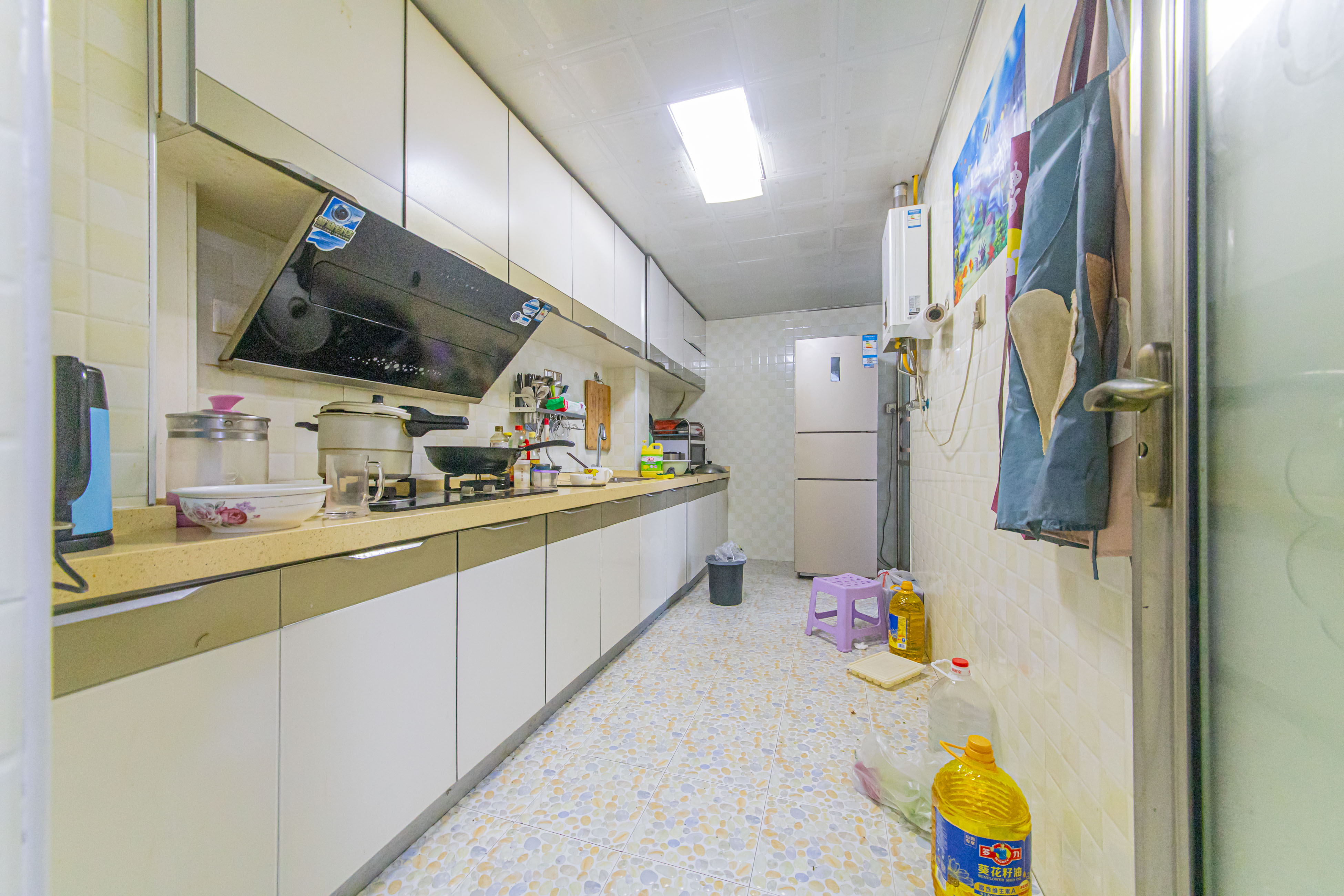 中信凯旋城(中信新城四期) 3室2厅1卫 63.8万 中信凯旋城(中信新城四期) 3室2厅1卫 63.8万厨房