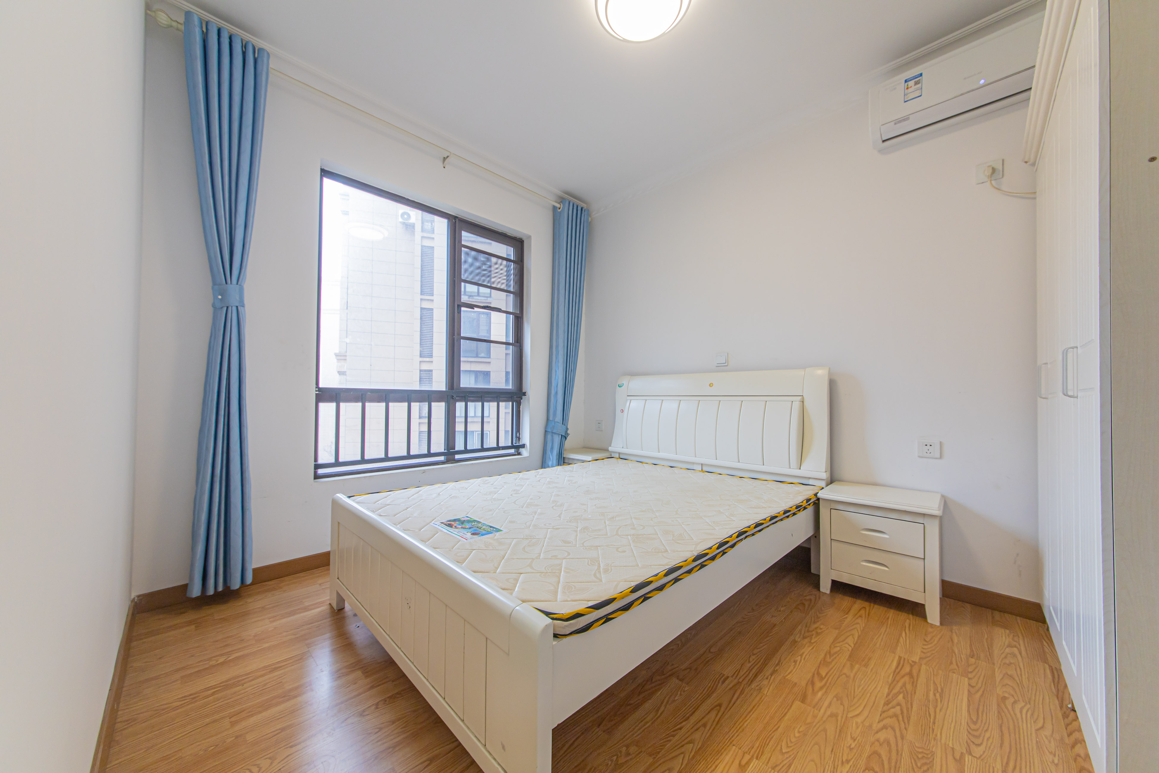 鑫远悦城(鑫远悦时代)  3室2厅1卫    88.0万 鑫远悦城(鑫远悦时代)  3室2厅1卫    88.0万卧室