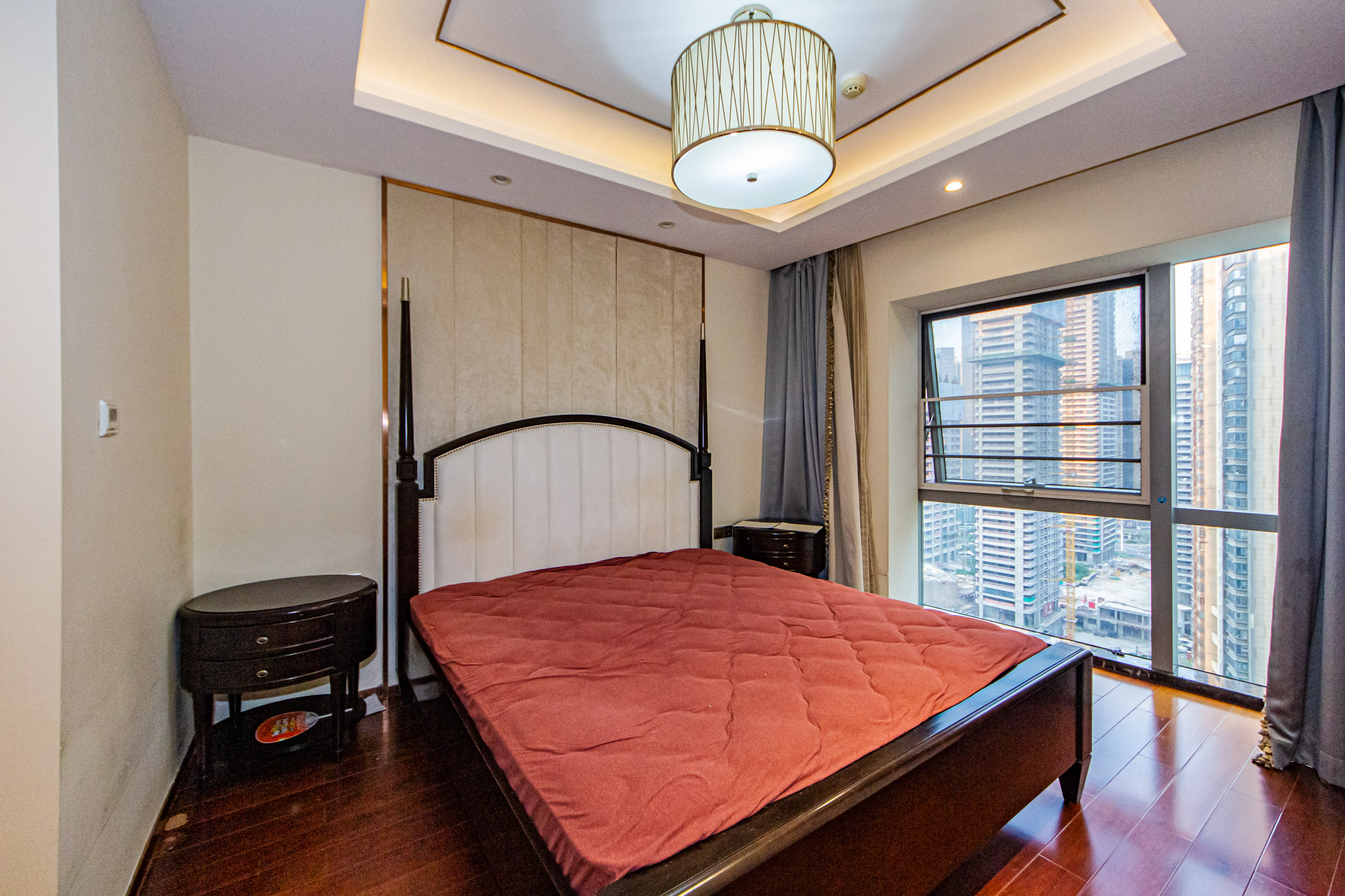 北辰定江洋  3室2厅2卫    350.0万卧室