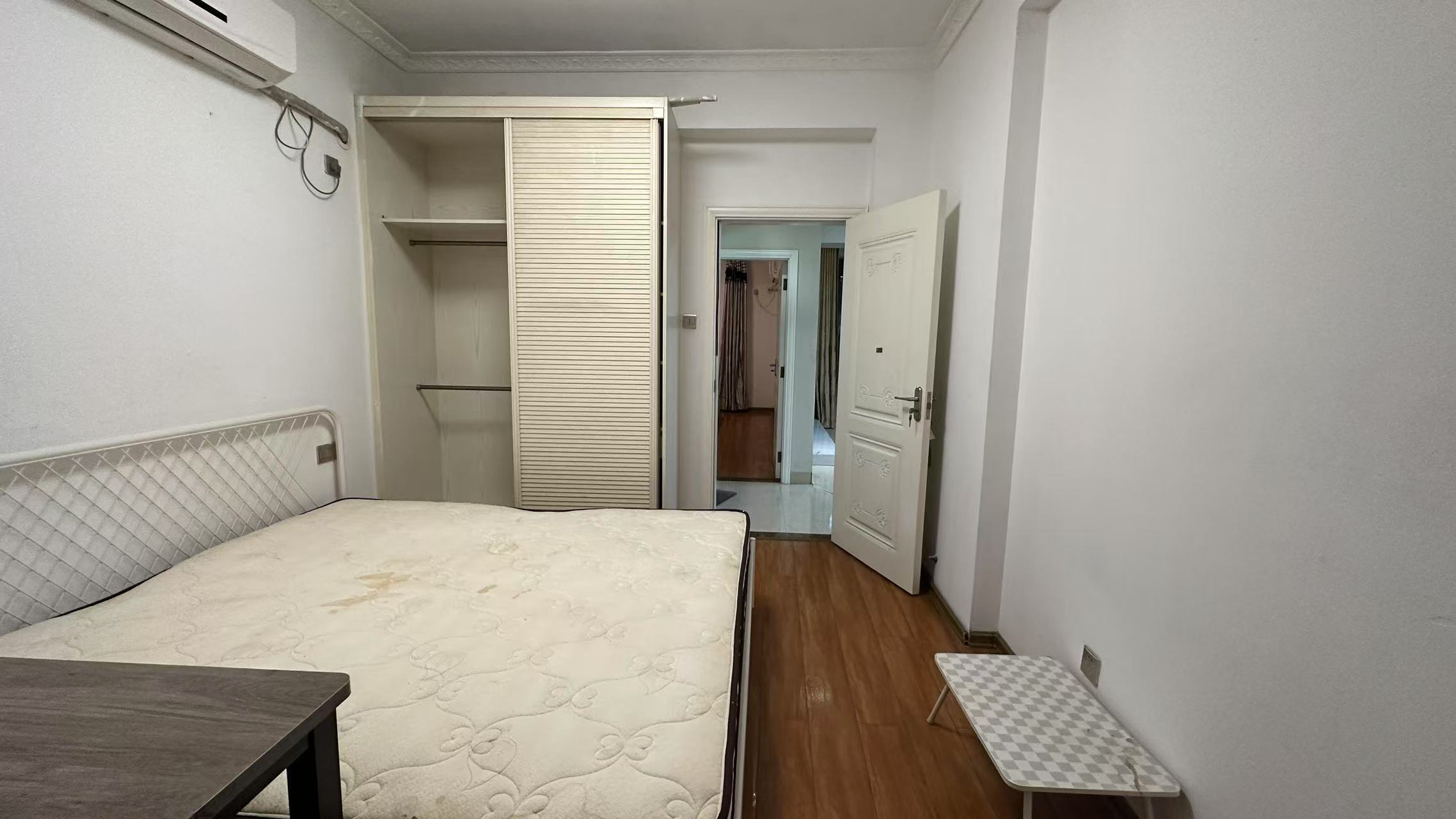 泰山公馆 2室2厅1卫 45.0万 泰山公馆 2室2厅1卫 45.0万室内图