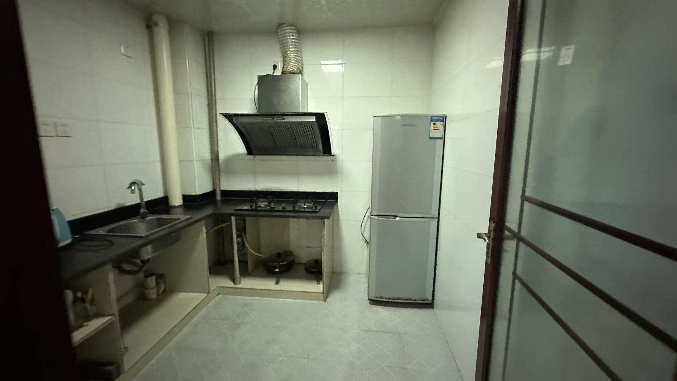 泰山公馆  3室2厅2卫    53.8万 泰山公馆  3室2厅2卫    53.8万室内图