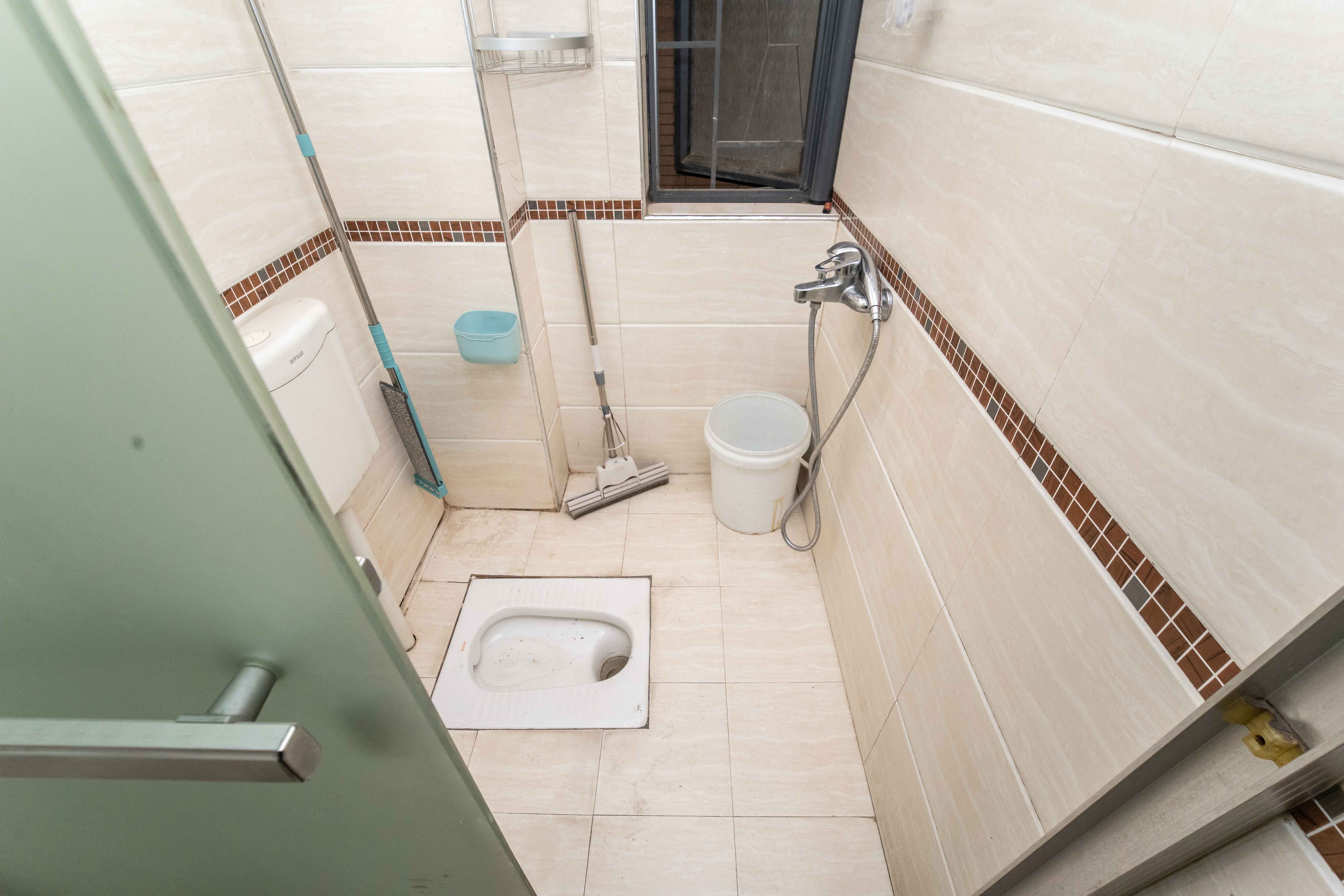 江河双水湾  3室2厅1卫    75.0万 江河双水湾  3室2厅1卫    75.0万卫生间