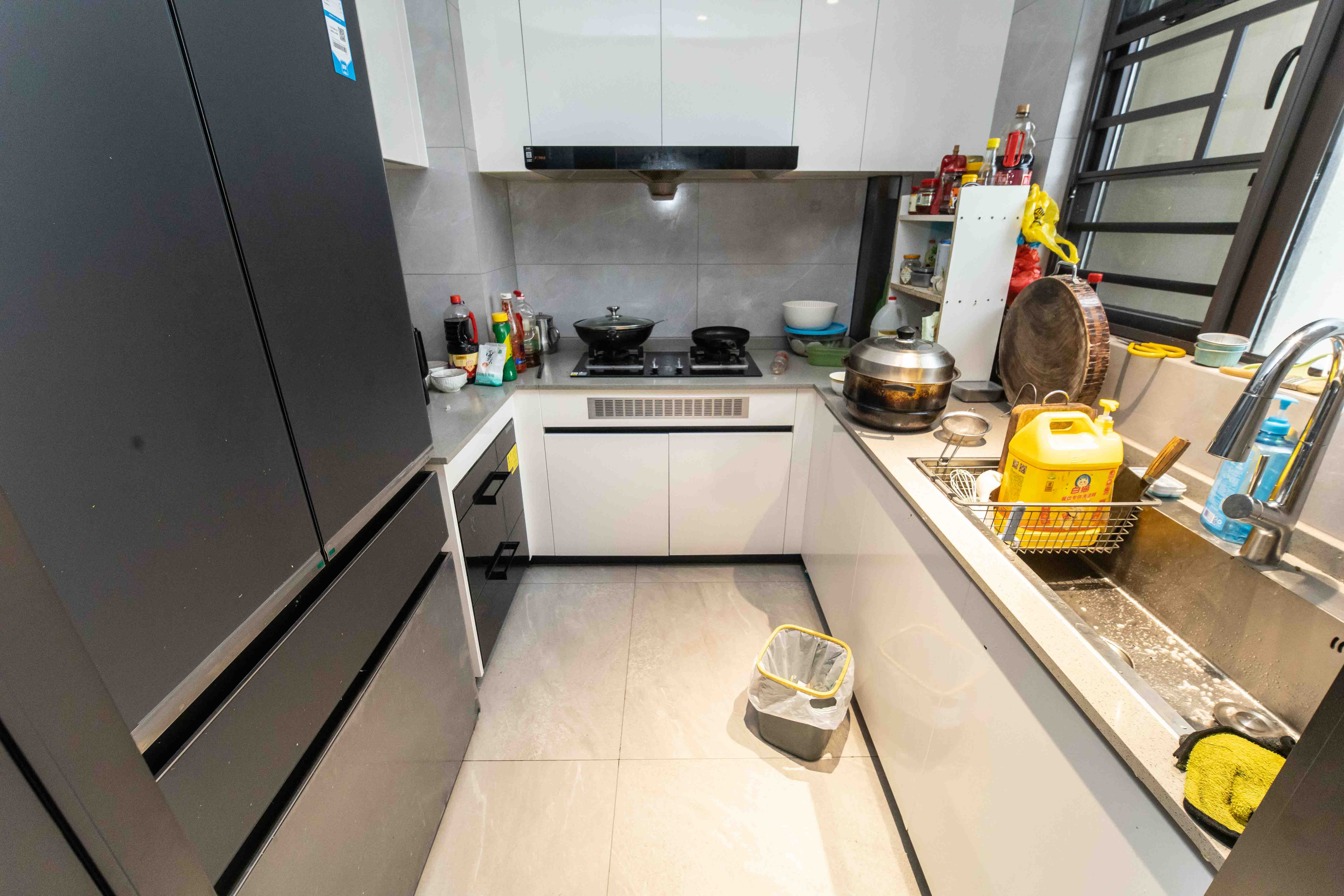 德奥悦东方 4室2厅2卫 205.0万 德奥悦东方 4室2厅2卫 205.0万厨房