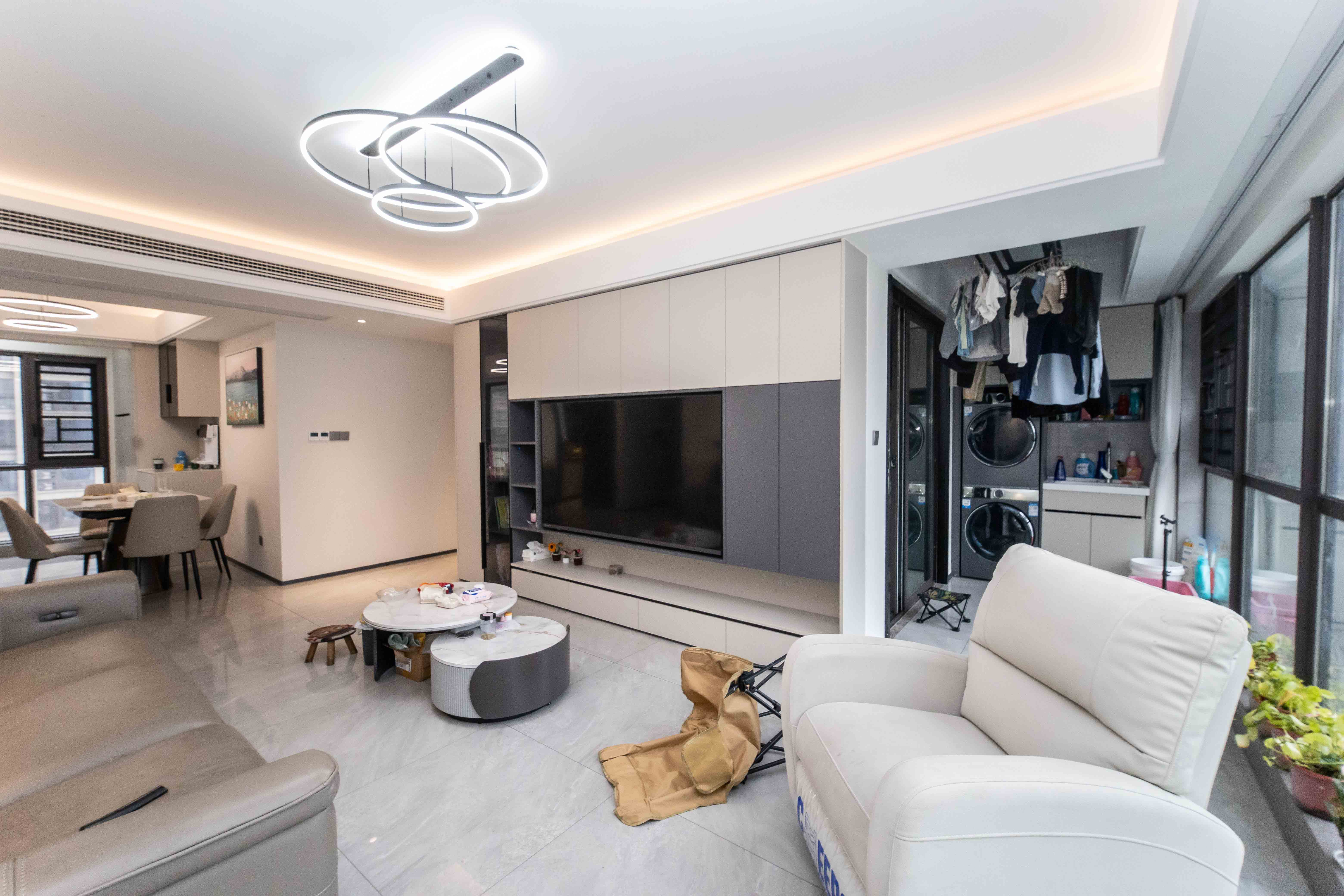 德奥悦东方 4室2厅2卫 205.0万 德奥悦东方 4室2厅2卫 205.0万客厅