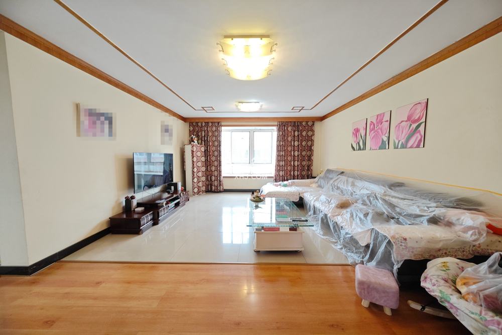 鑫天花园  3室2厅2卫   82.00万