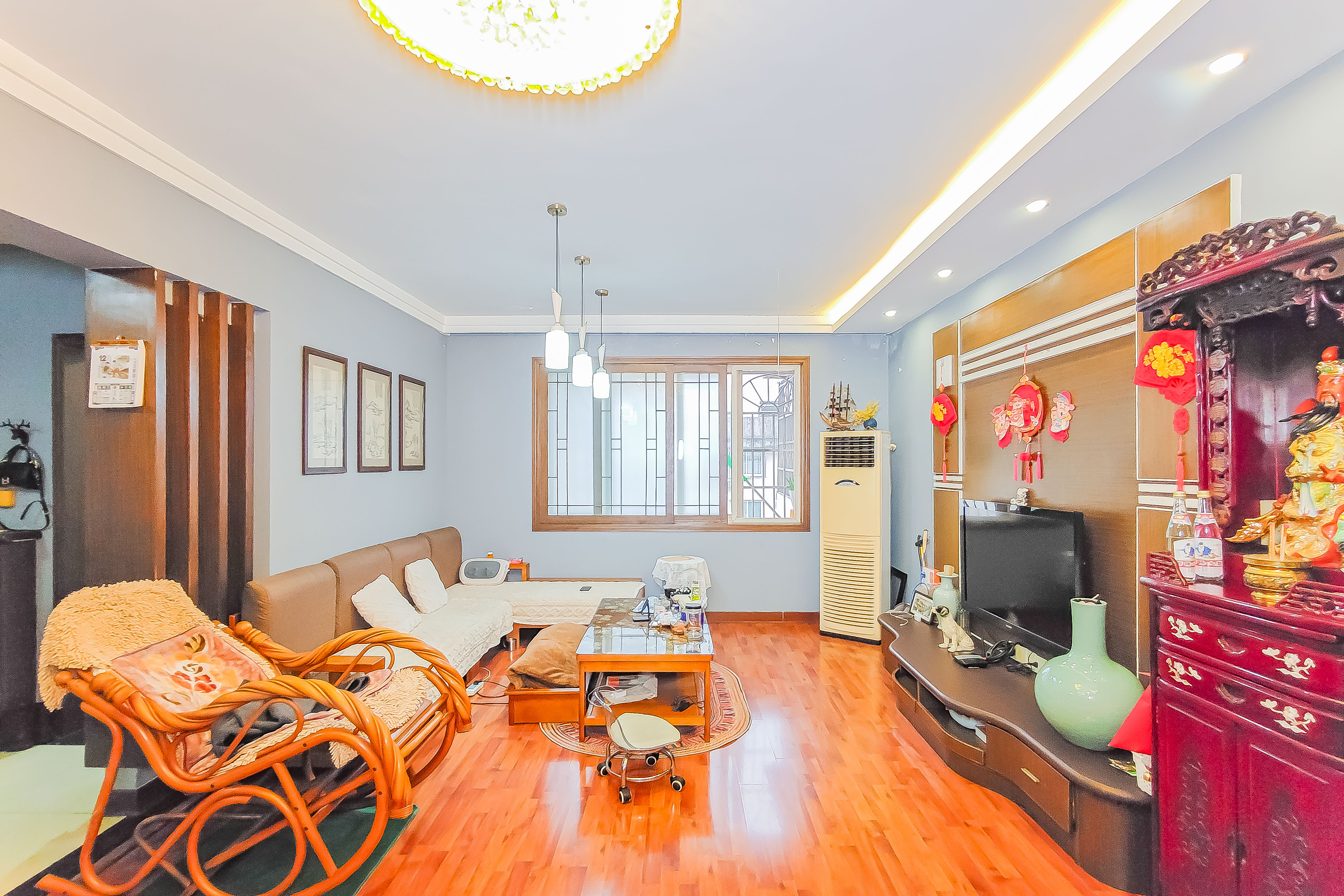 海威大厦 3室2厅2卫 55.8万 海威大厦 3室2厅2卫 55.8万客厅