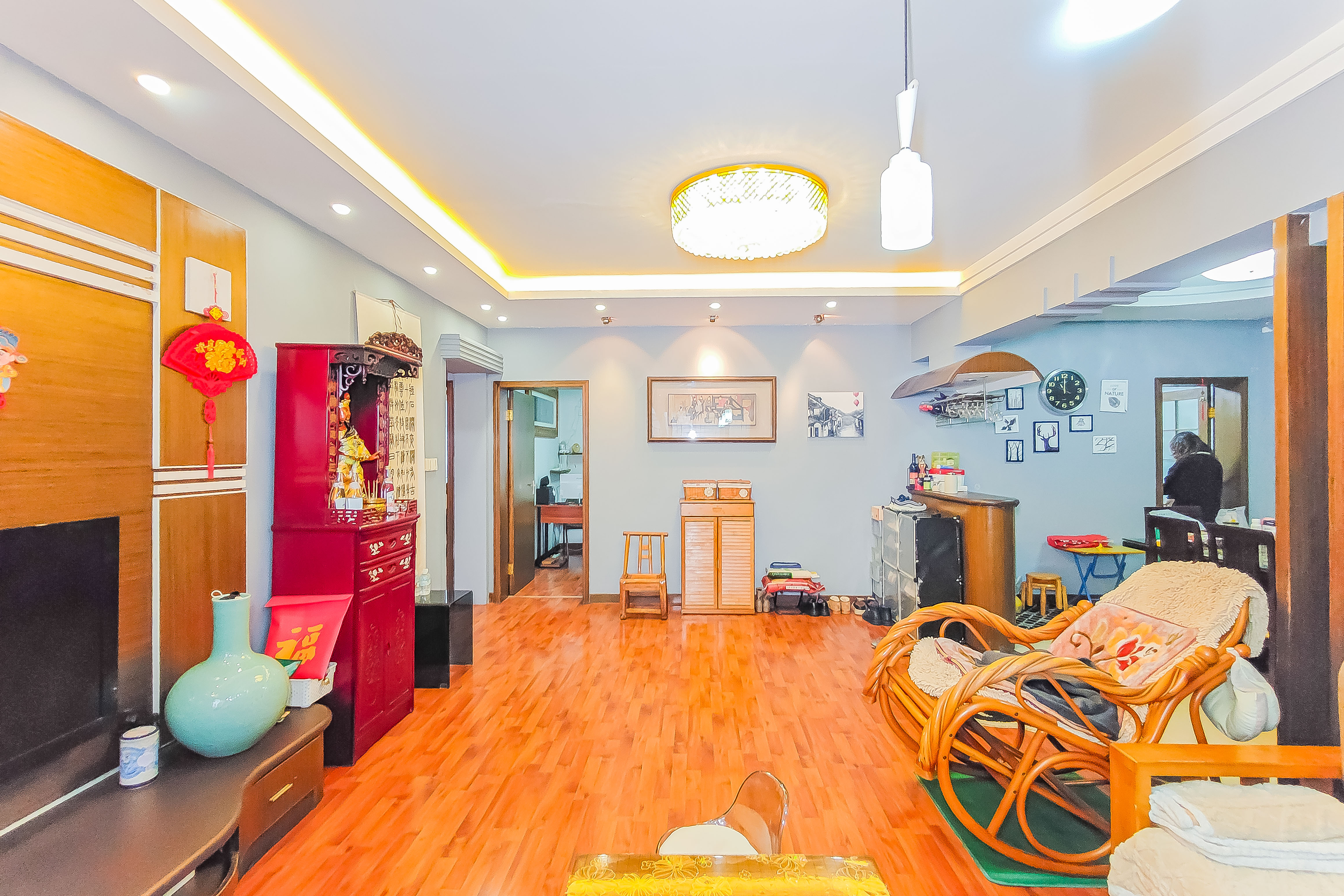 海威大厦 3室2厅2卫 55.8万 海威大厦 3室2厅2卫 55.8万客厅