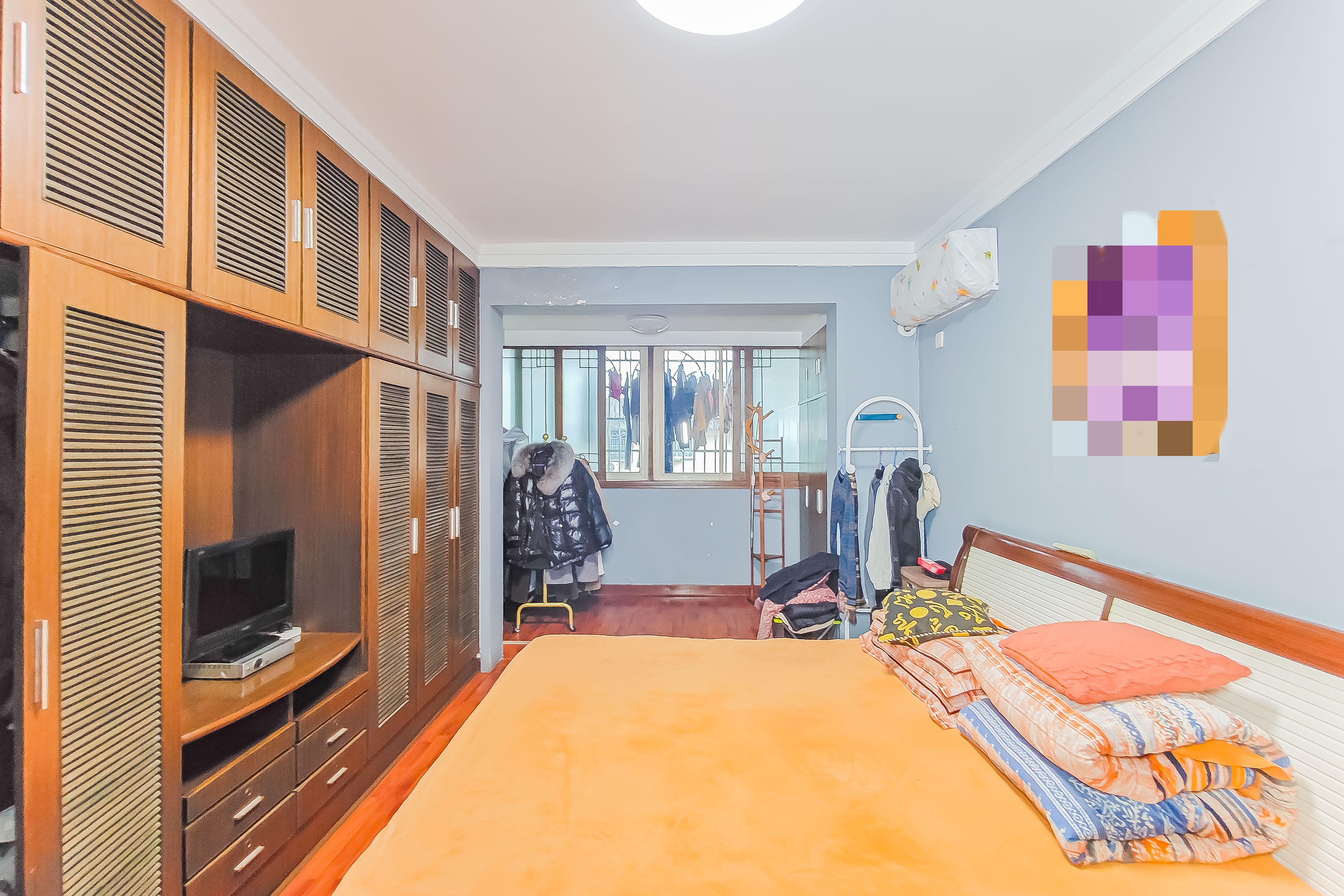 海威大厦 3室2厅2卫 55.8万 海威大厦 3室2厅2卫 55.8万卧室