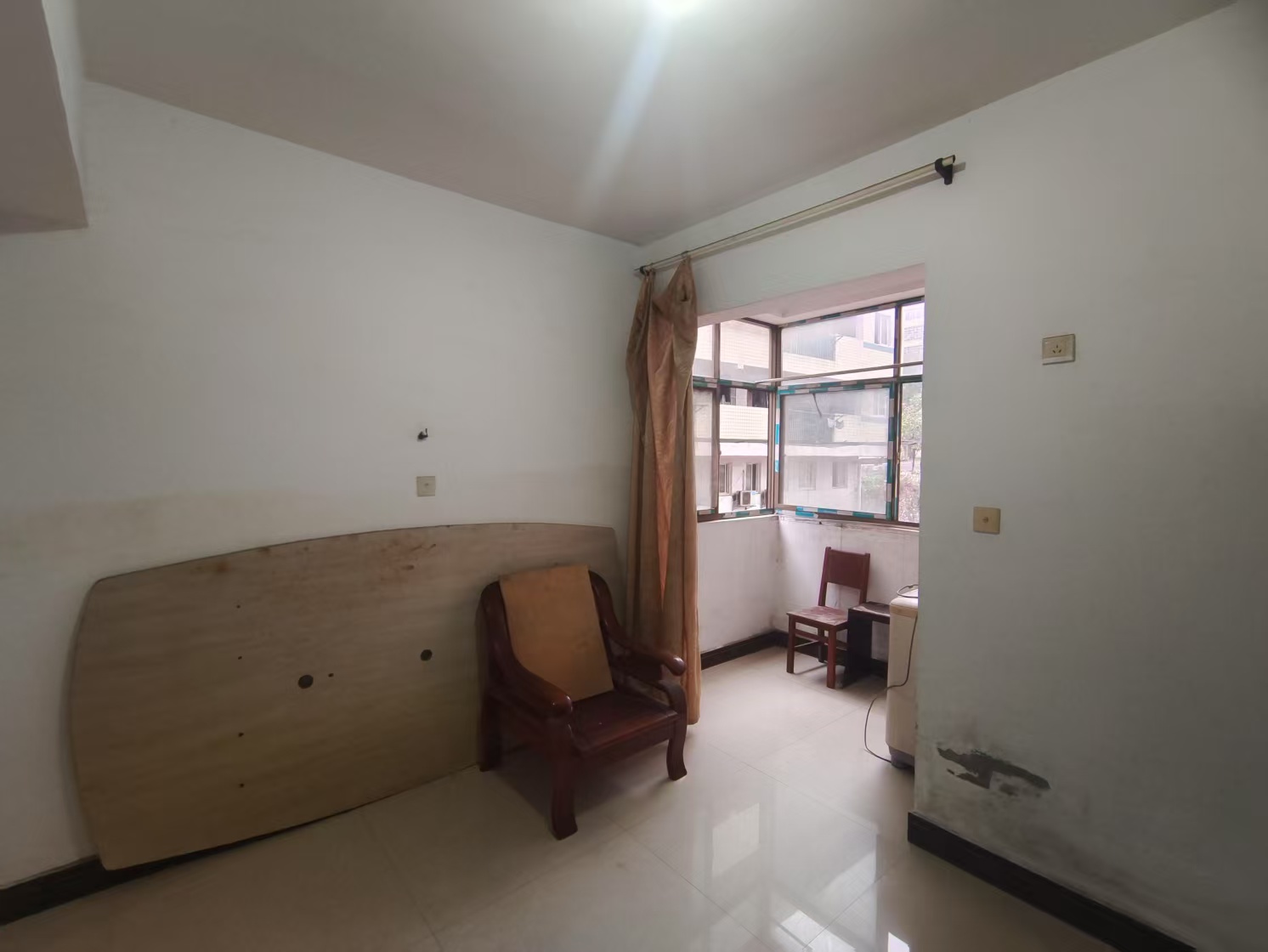 嘉天18号 3室2厅1卫 39.8万 嘉天18号 3室2厅1卫 39.8万室内图