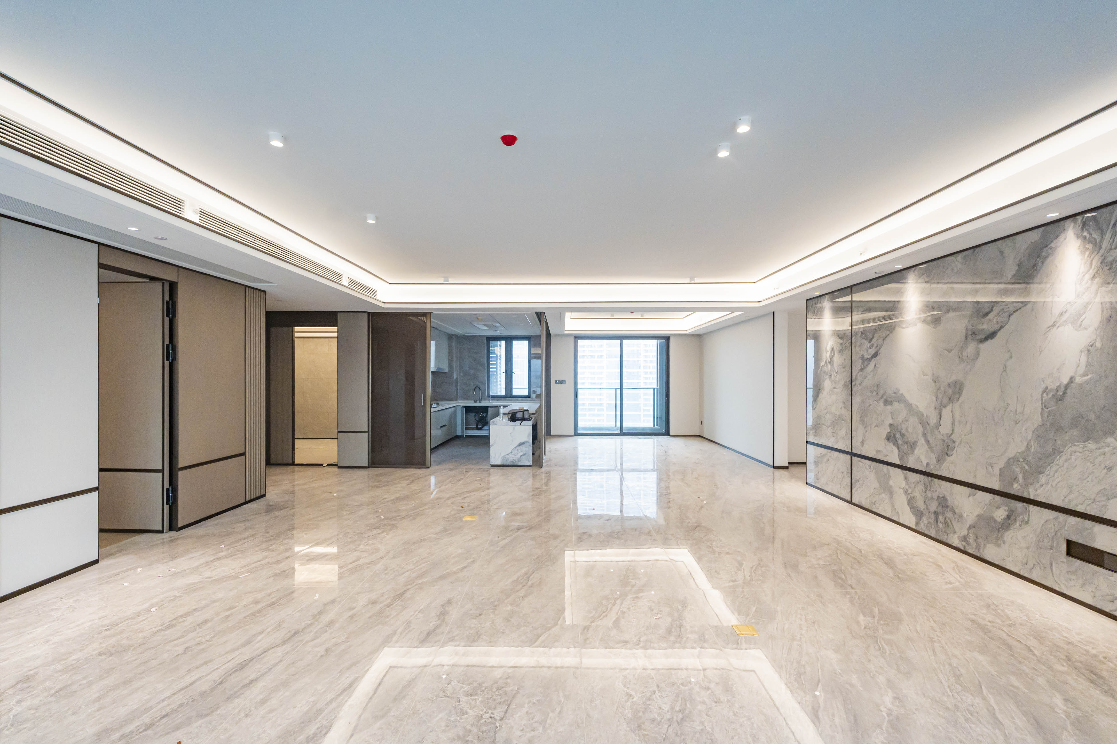 建发养云  4室2厅2卫    680.0万客厅