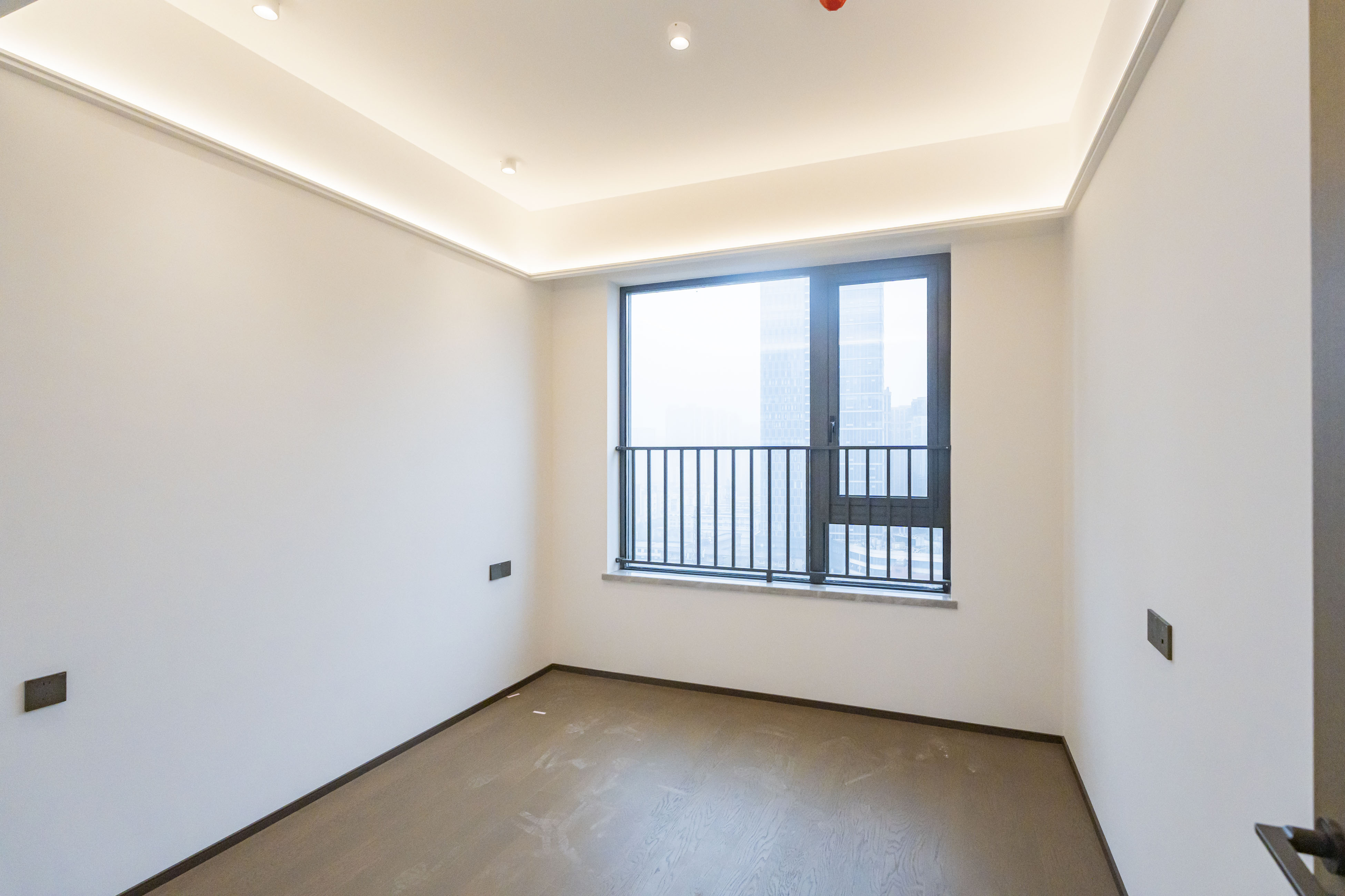 建发养云  4室2厅2卫    680.0万卧室