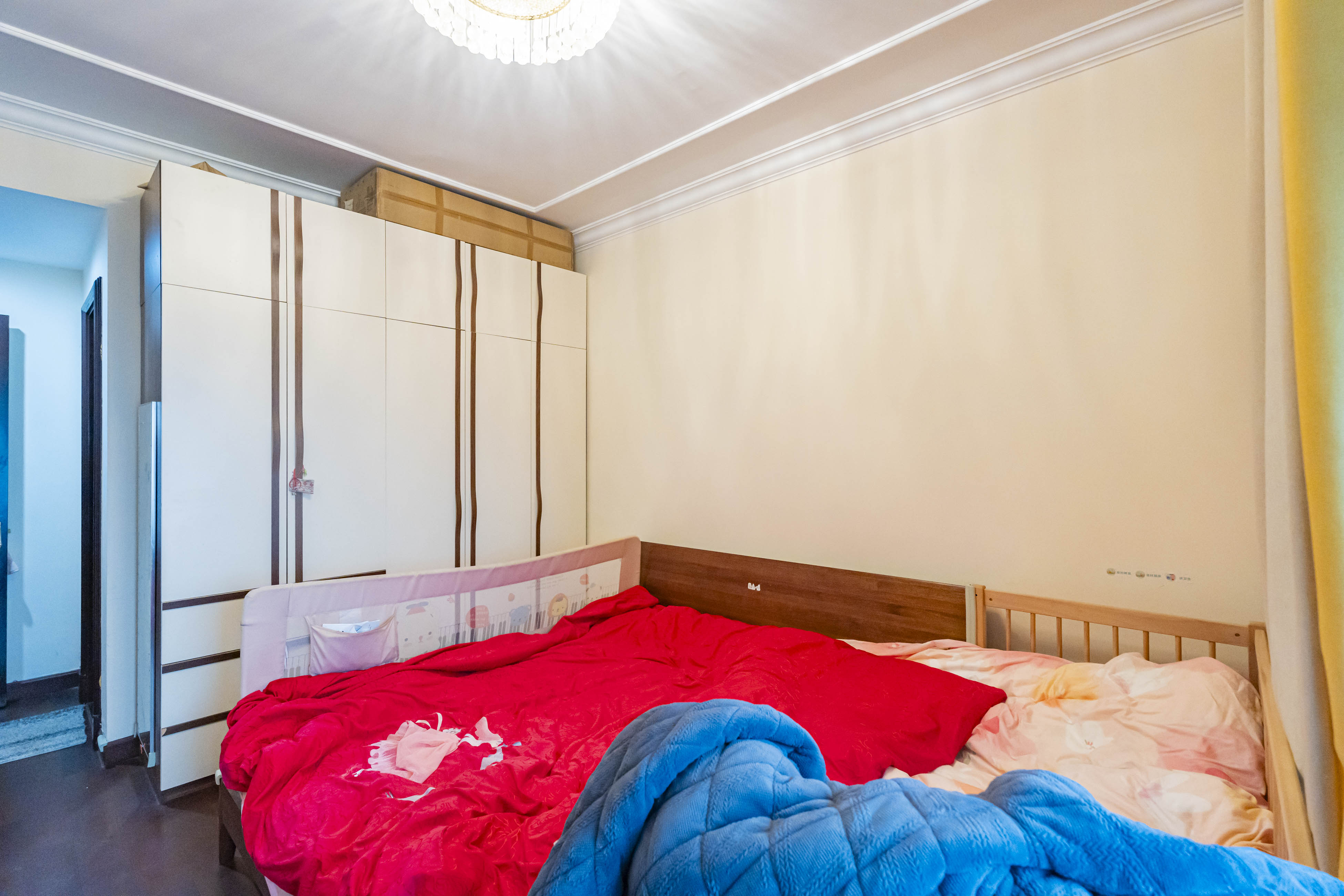 恒大雅苑 3室2厅1卫 108.0万 恒大雅苑 3室2厅1卫 108.0万卧室