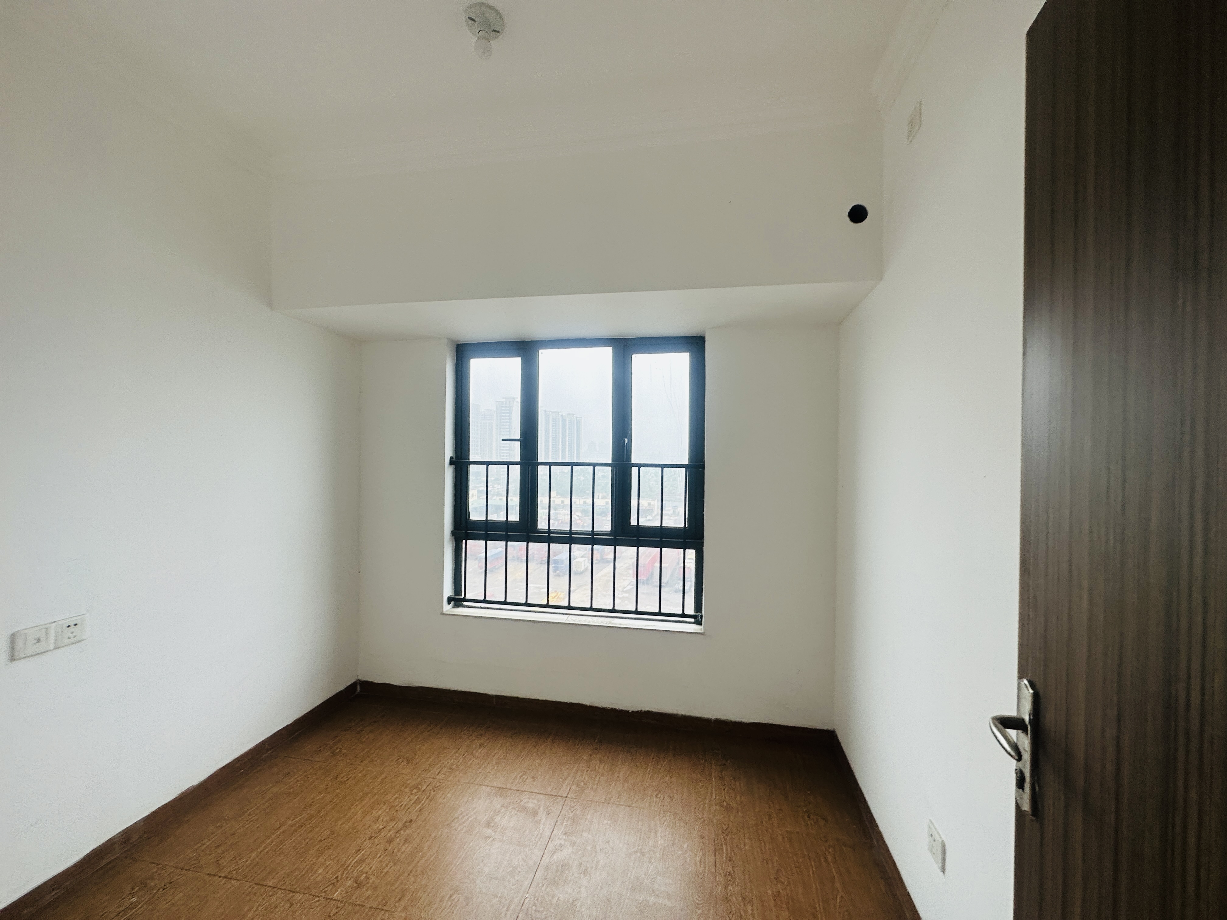 碧桂园一、二期(中央首府) 1室1厅1卫 59.0万 碧桂园一、二期(中央首府) 1室1厅1卫 59.0万卧室