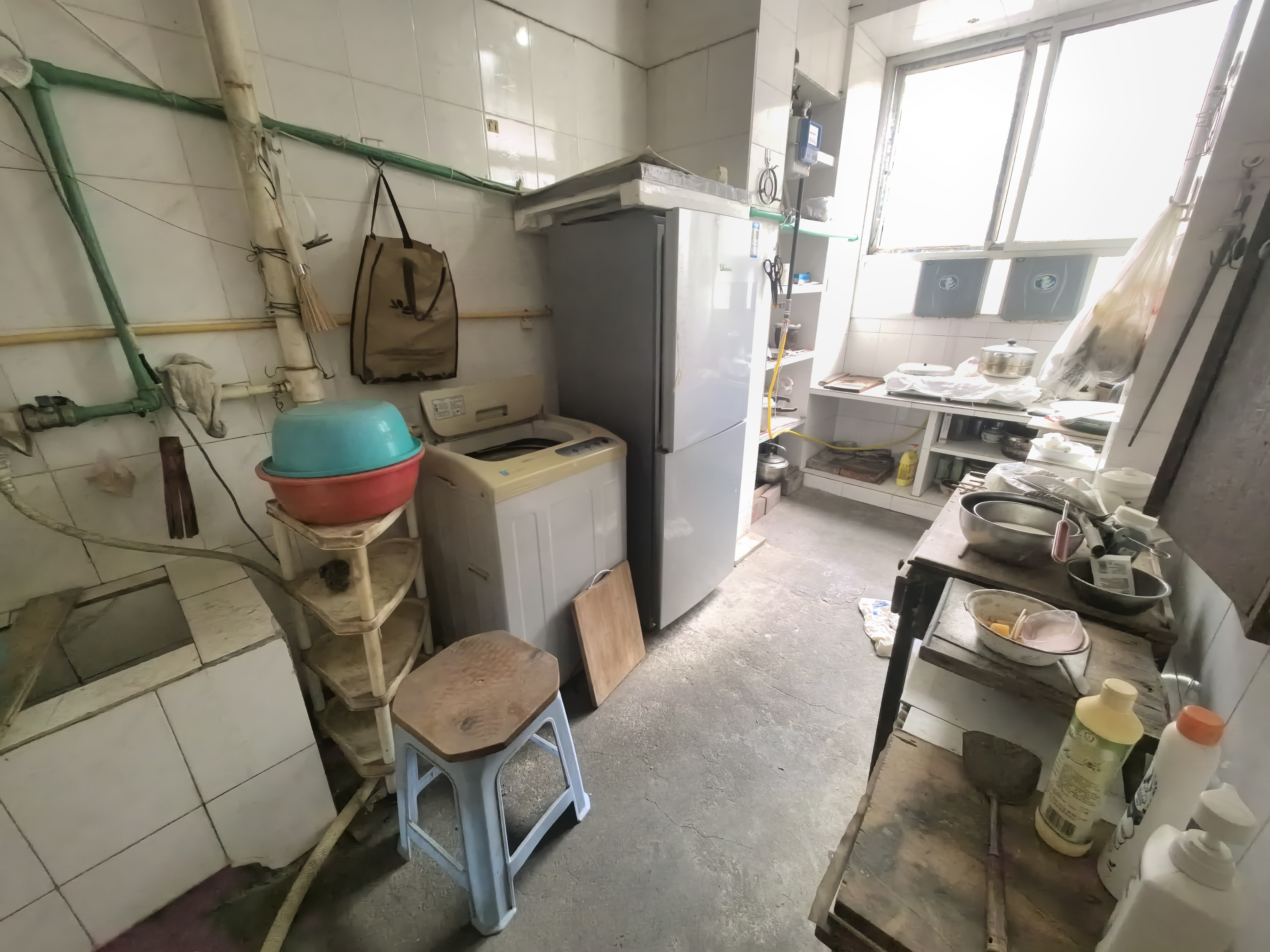 金桂小区曹一二三村 2室2厅1卫 15.0万 金桂小区曹一二三村 2室2厅1卫 15.0万室内图