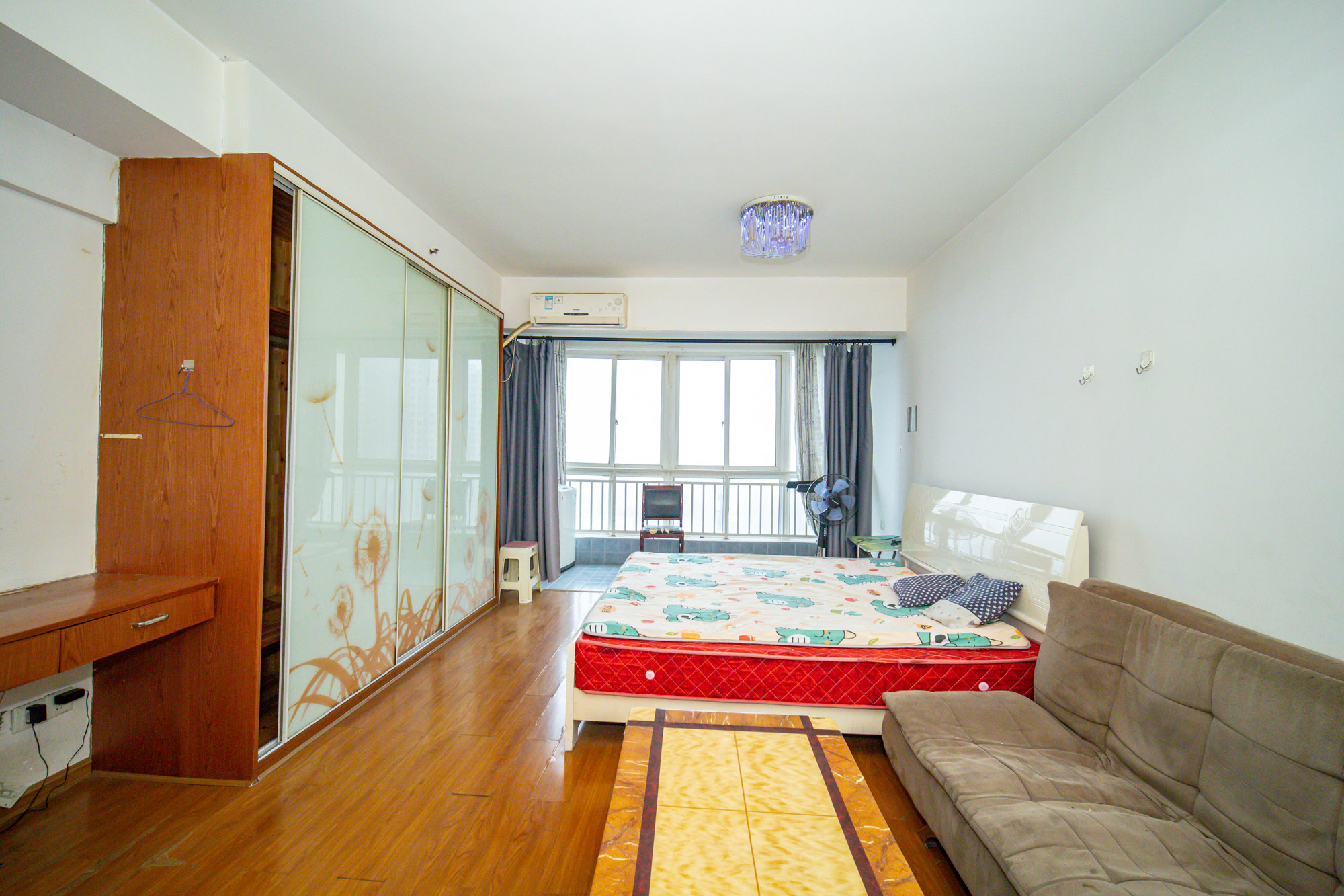 时代星城 1室1厅1卫 18.8万 时代星城 1室1厅1卫 18.8万客厅